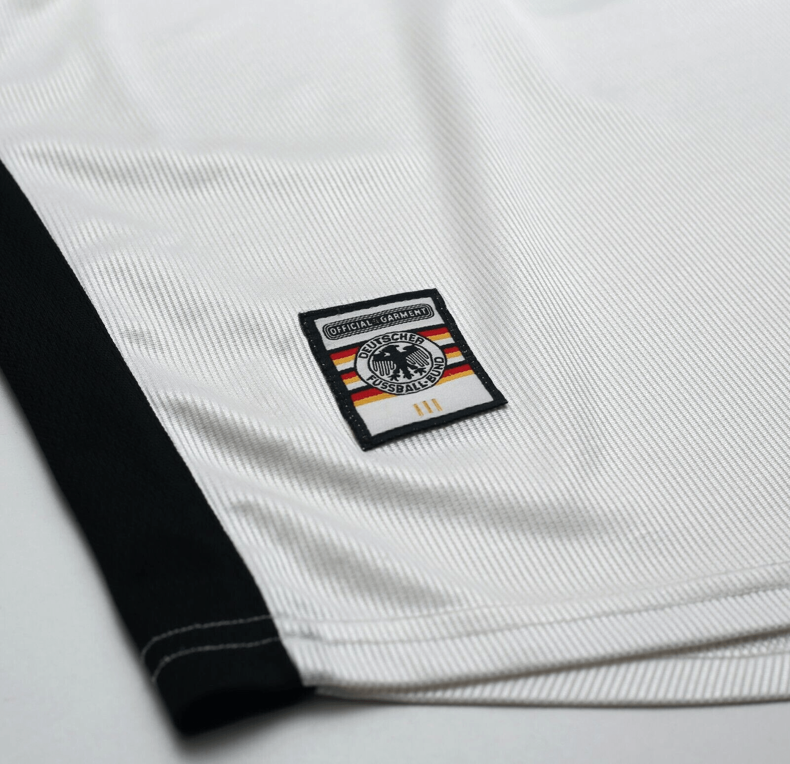 1998/00 MATTHAUS #8 Germany Vintage adidas Home Football Shirt (L) WC 98