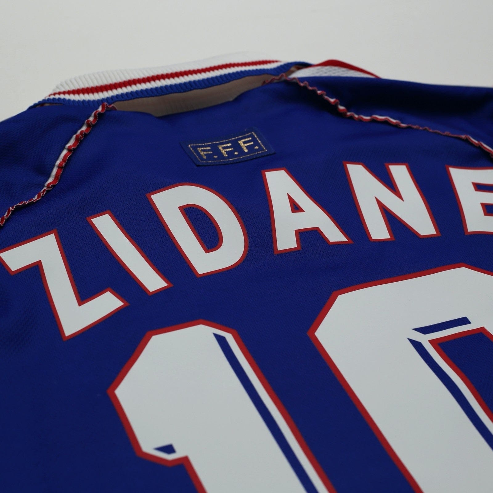 1998/00 Zidane #10 France Vintage adidas Home Football Shirt (S) World Cup 98
