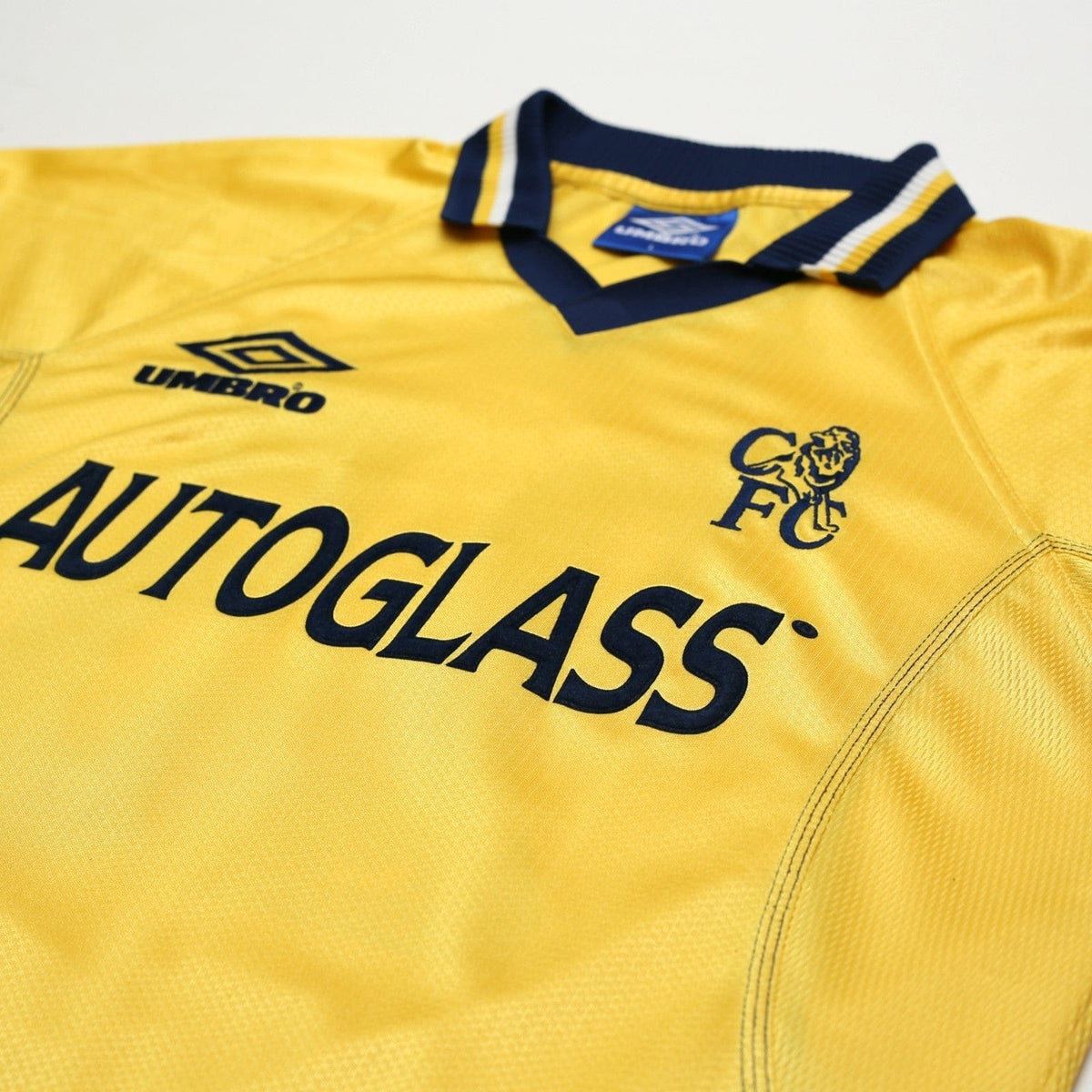 1998/00 Zola #25 Chelsea Vintage Umbro Third Football Shirt (L)