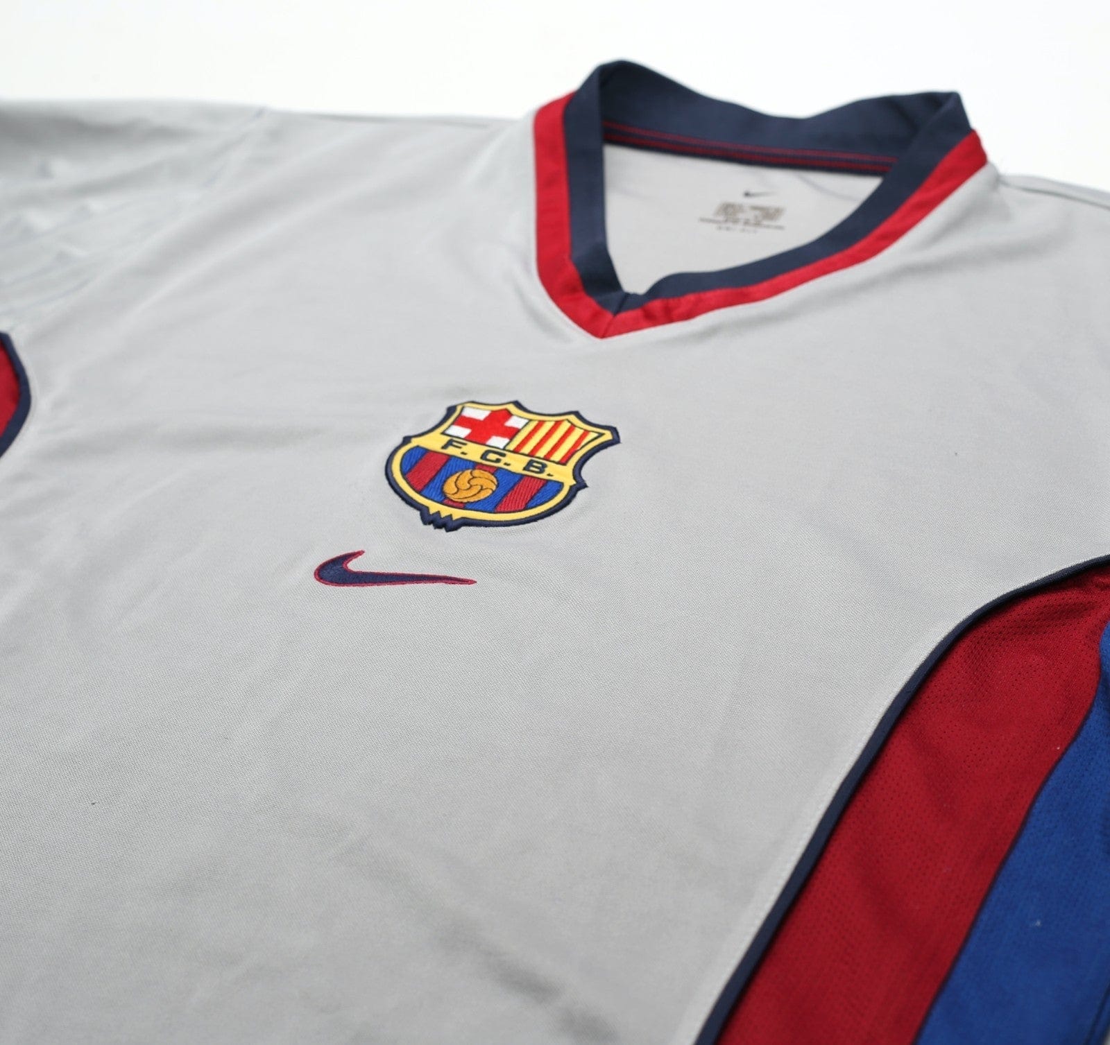 1998/01 GUARDIOLA #4 Barcelona Vintage Nike Away Football Shirt (M)