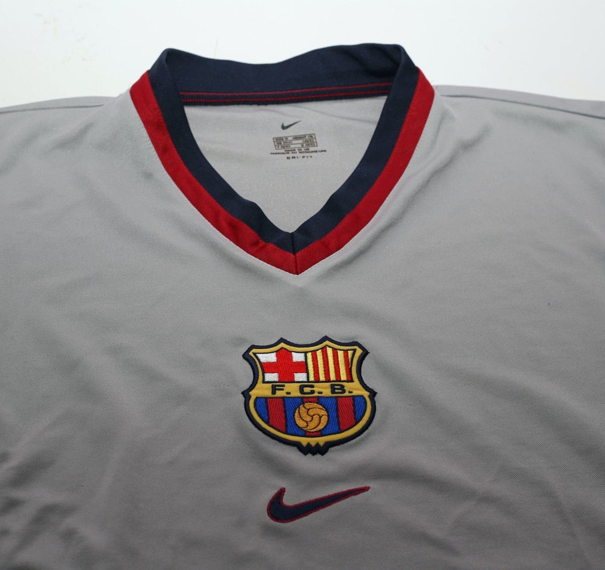 1998/01 GUARDIOLA #4 Barcelona Vintage Nike Away Football Shirt (M)