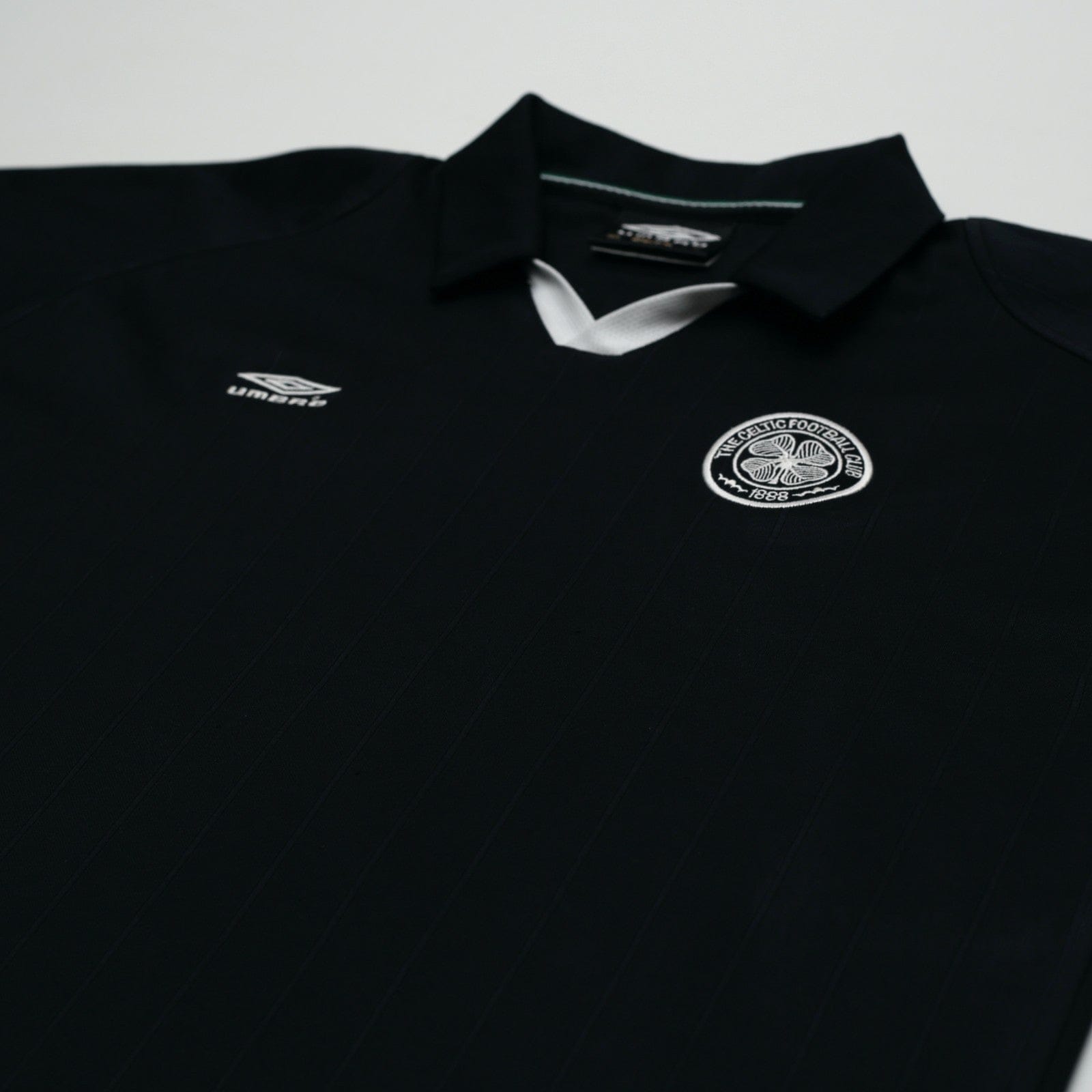 1998/99 Celtic Vintage Umbro Football Training Shirt (M)