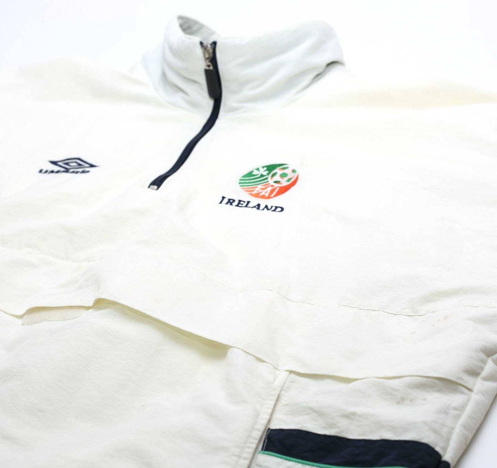 1998/99 IRELAND Vintage Umbro 1/4 Zip Football Training Jacket (L)