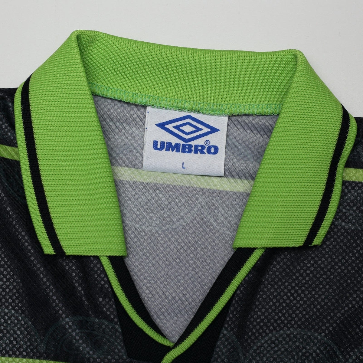 1998/99 Larsson #7 Celtic Vintage Umbro Away Football Shirt (L)