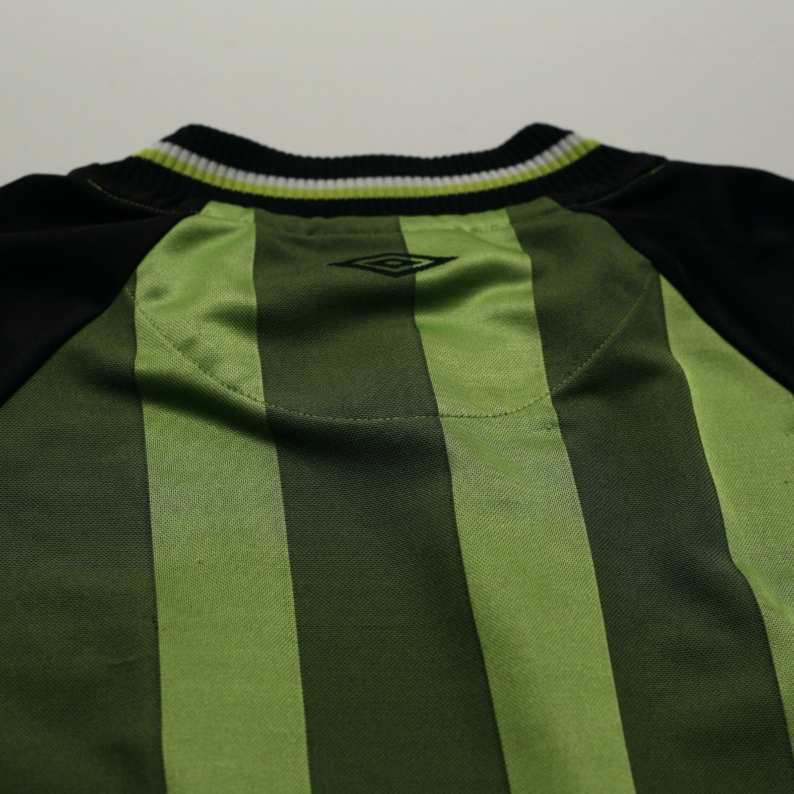 1998/99 Manchester United Vintage Umbro Training Shirt (M/L)