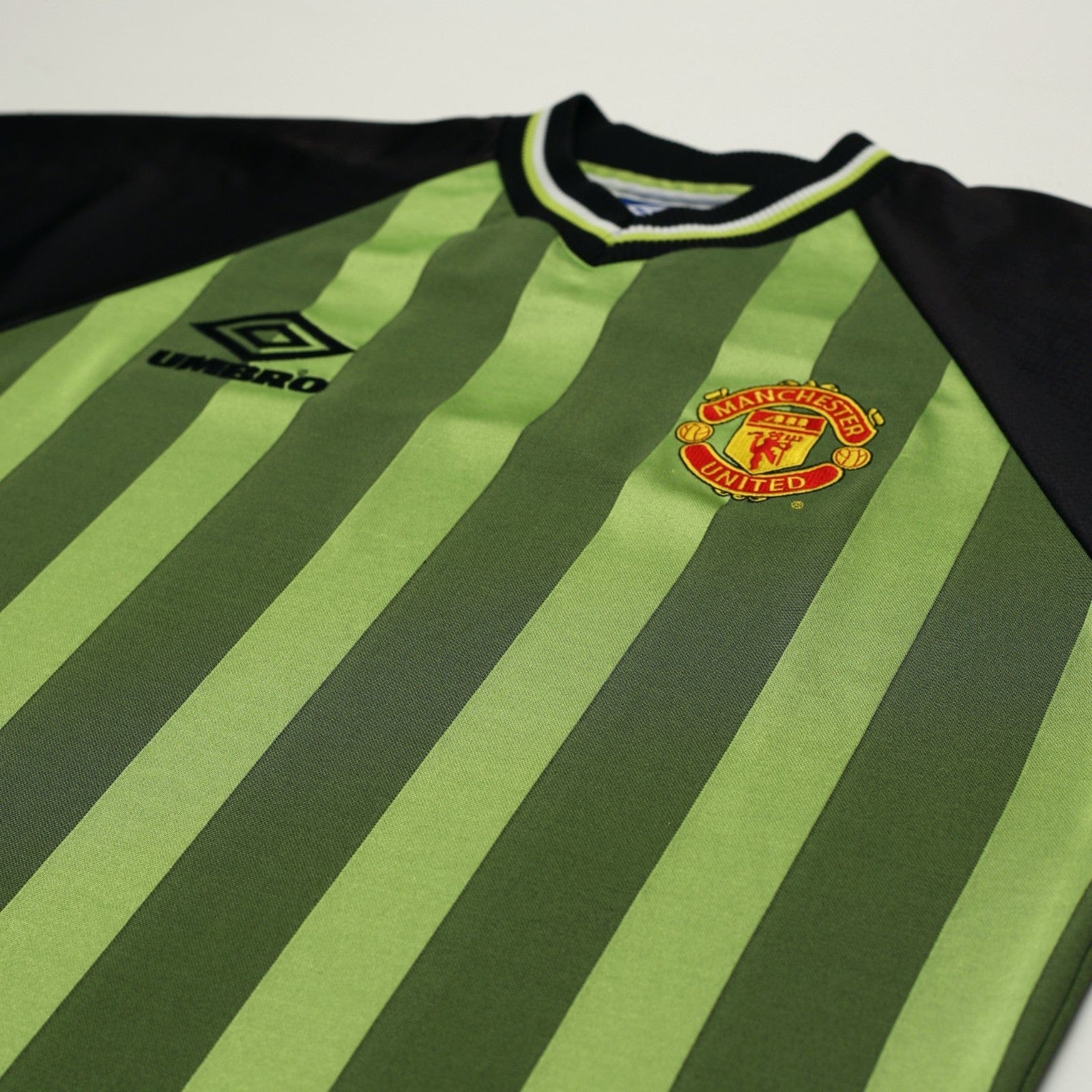 1998/99 Manchester United Vintage Umbro Training Shirt (M/L)