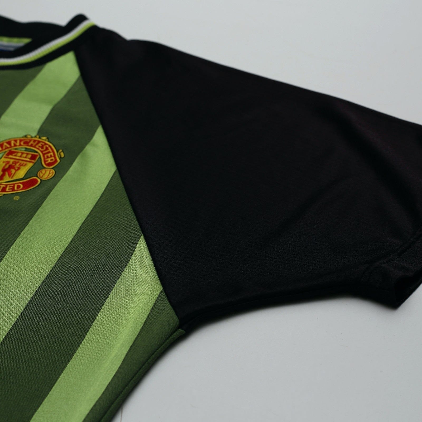 1998/99 Manchester United Vintage Umbro Training Shirt (M/L)