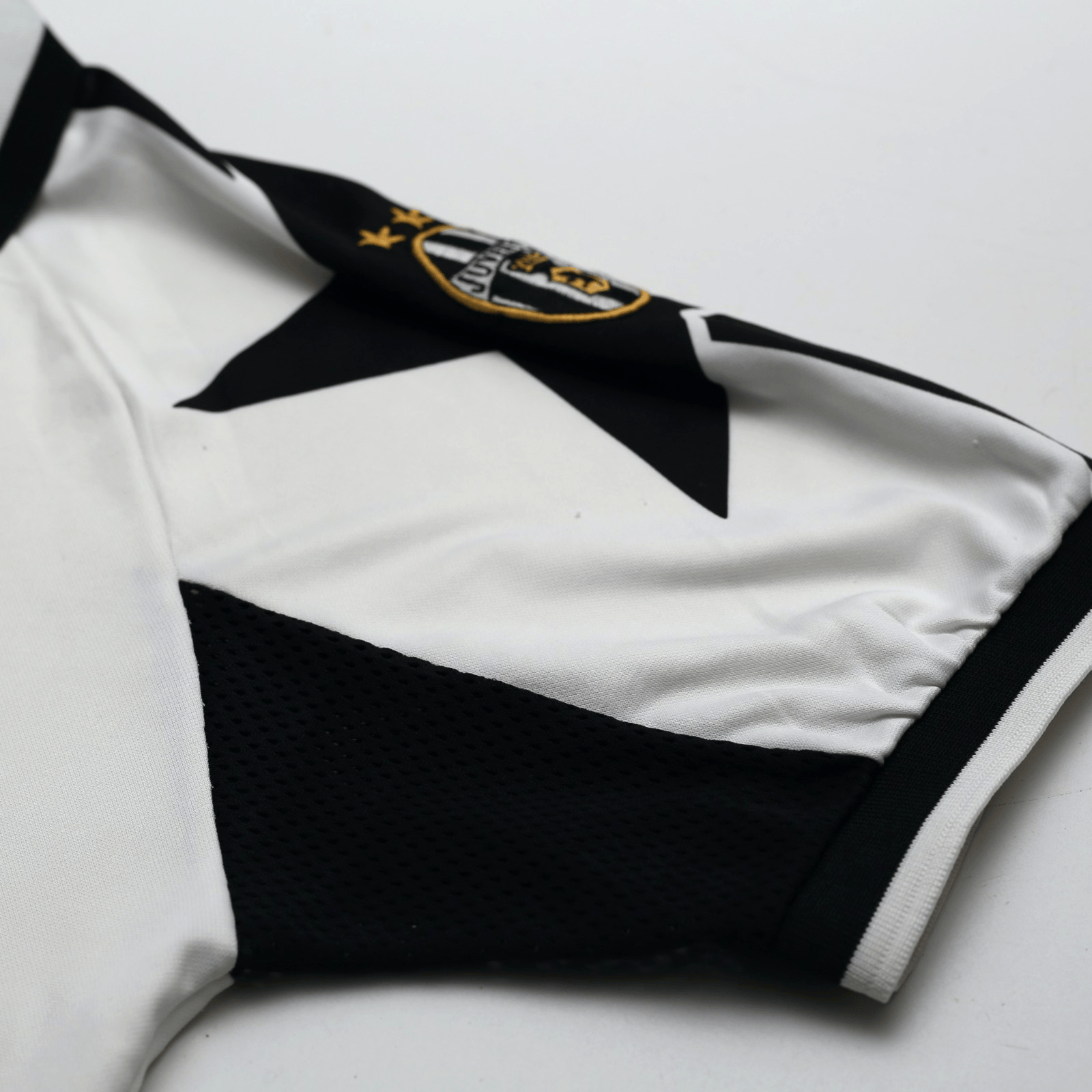 1998/99 Zidane #21 Juventus Vintage Kappa Away Football Shirt (L)