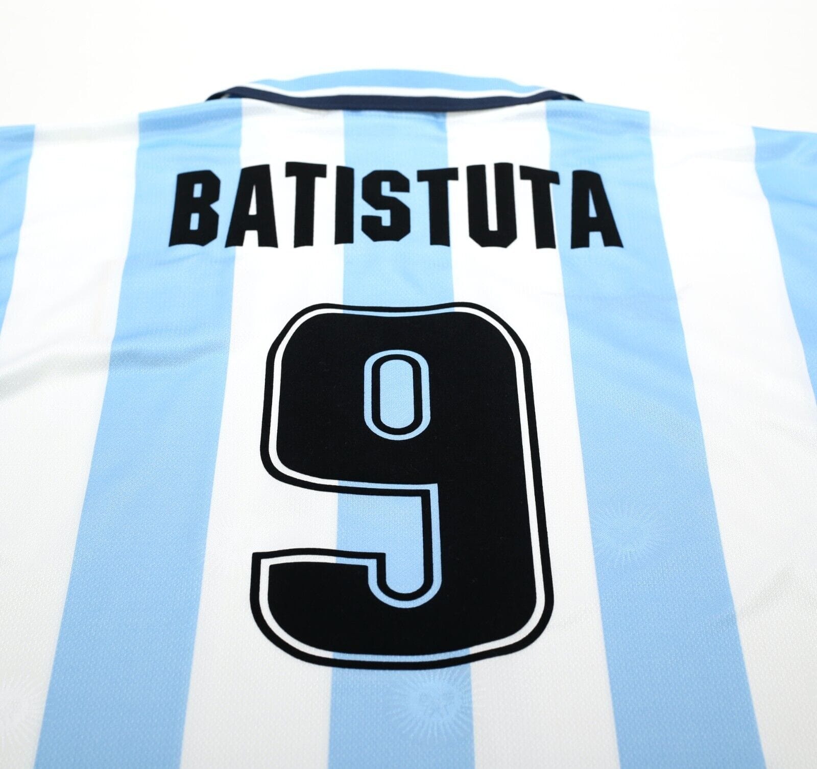 1999/00 BATISTUTA #9 Argentina Vintage Reebok Home Football Shirt (M)