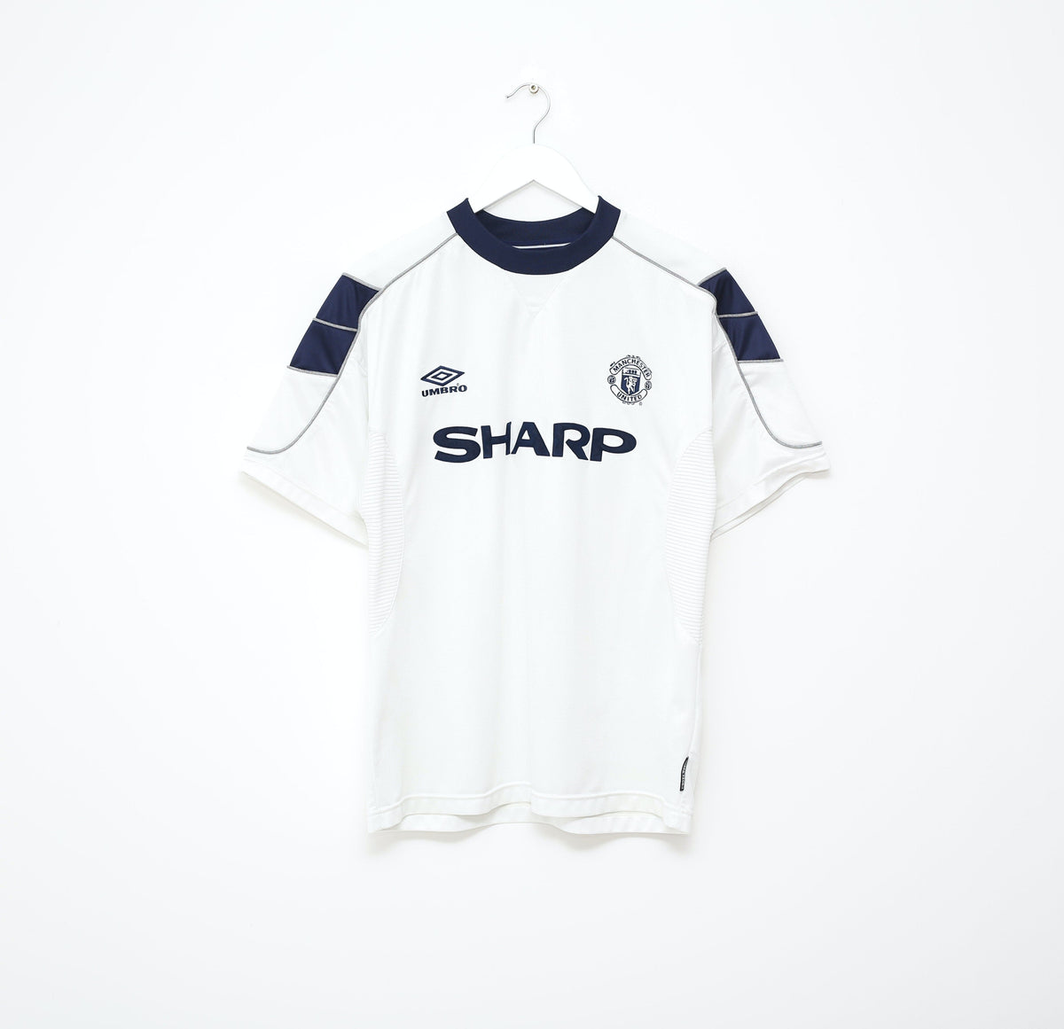 1999/00 Beckham #7 Manchester United Umbro Champions League third football shirt in white with navy trim