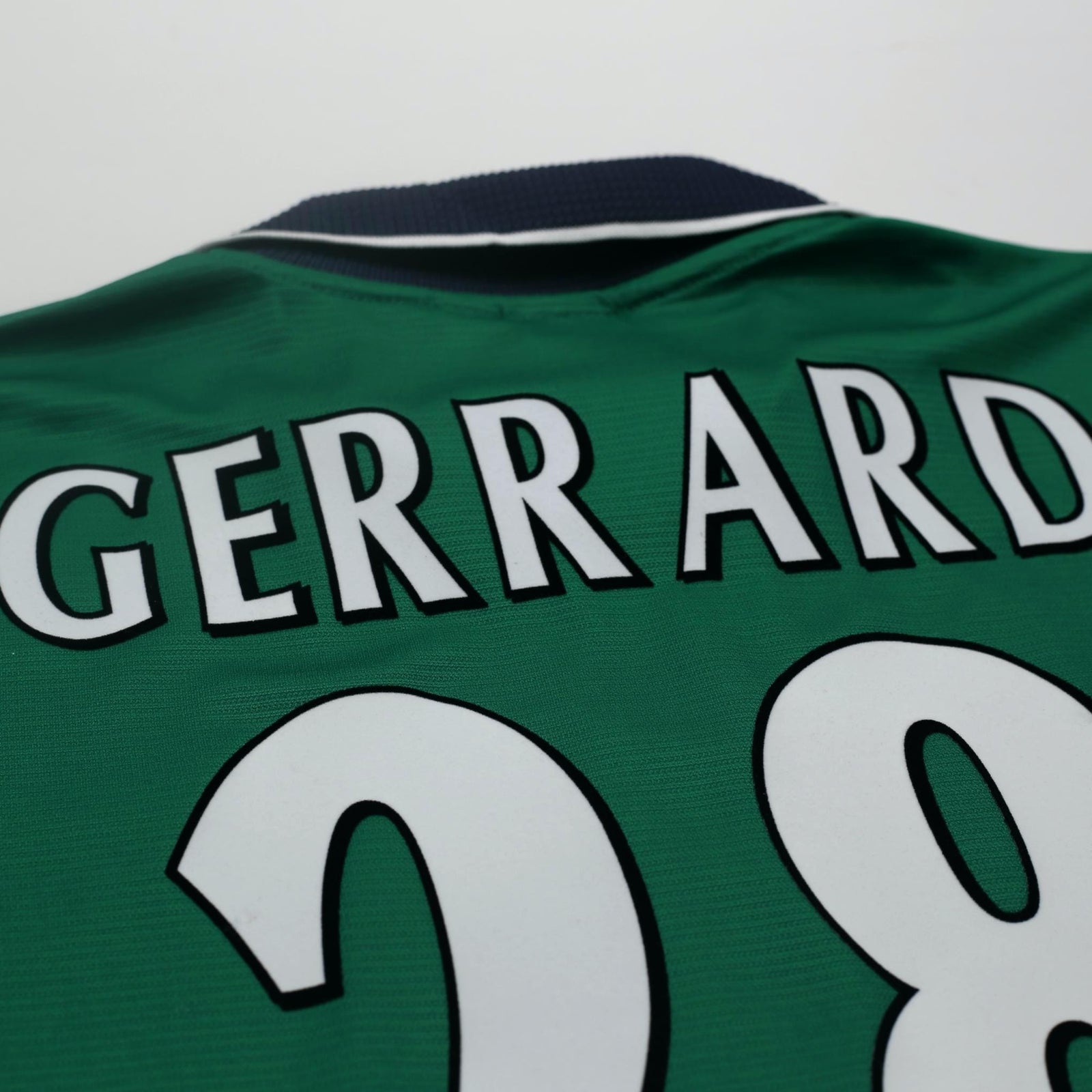1999/00 Gerrard #28 Liverpool Vintage Reebok Away Football Shirt (38/40) M