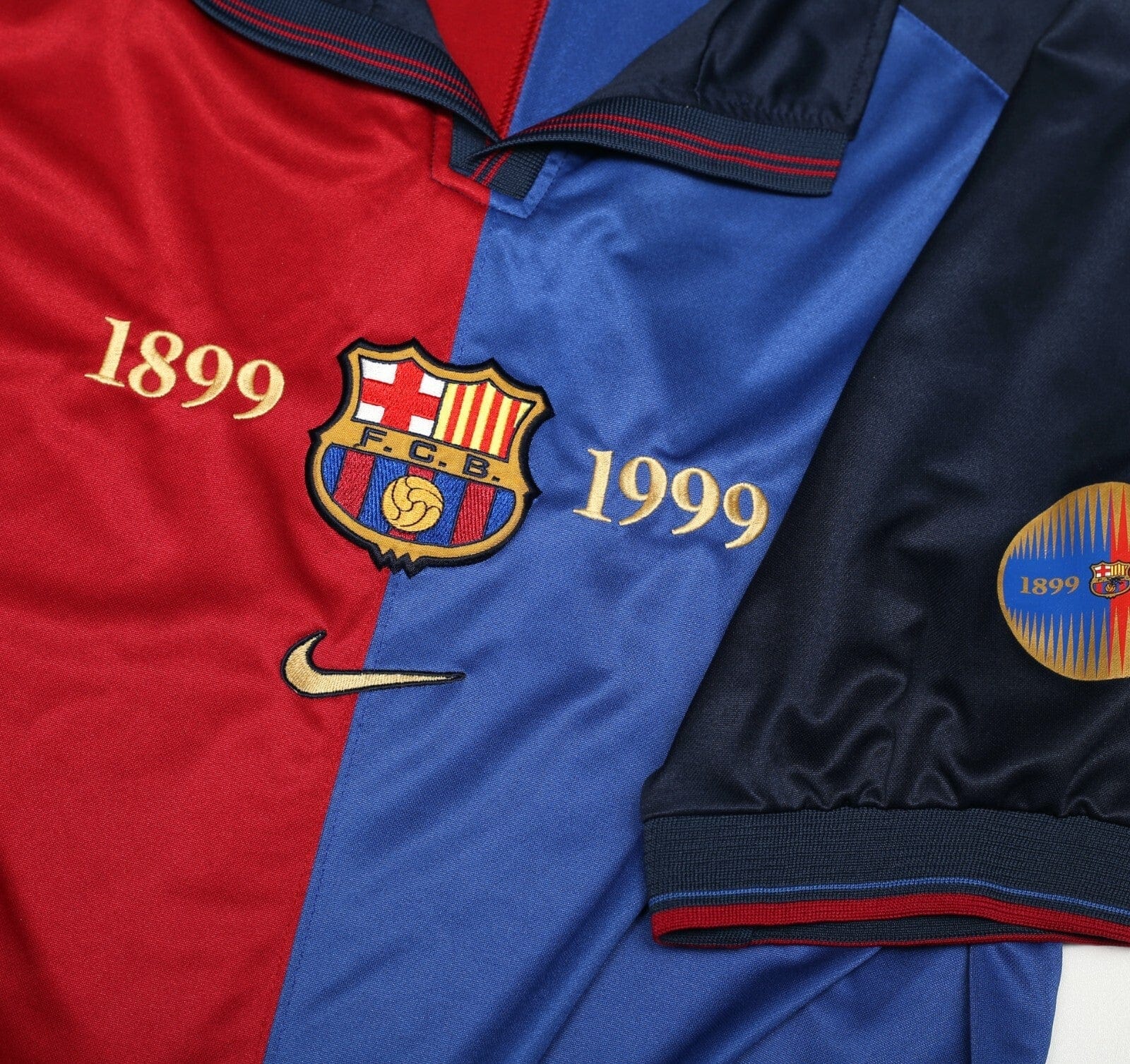 1999/00 GUARDIOLA #4 Barcelona Vintage Nike Centenary Home Football Shirt (L)