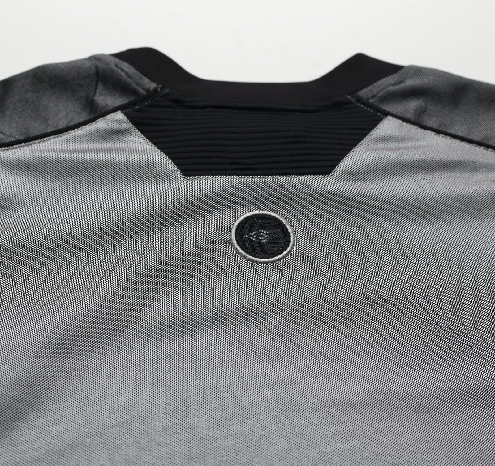 1999/00 MANCHESTER UNITED Vintage Umbro Training Shirt (XXL)