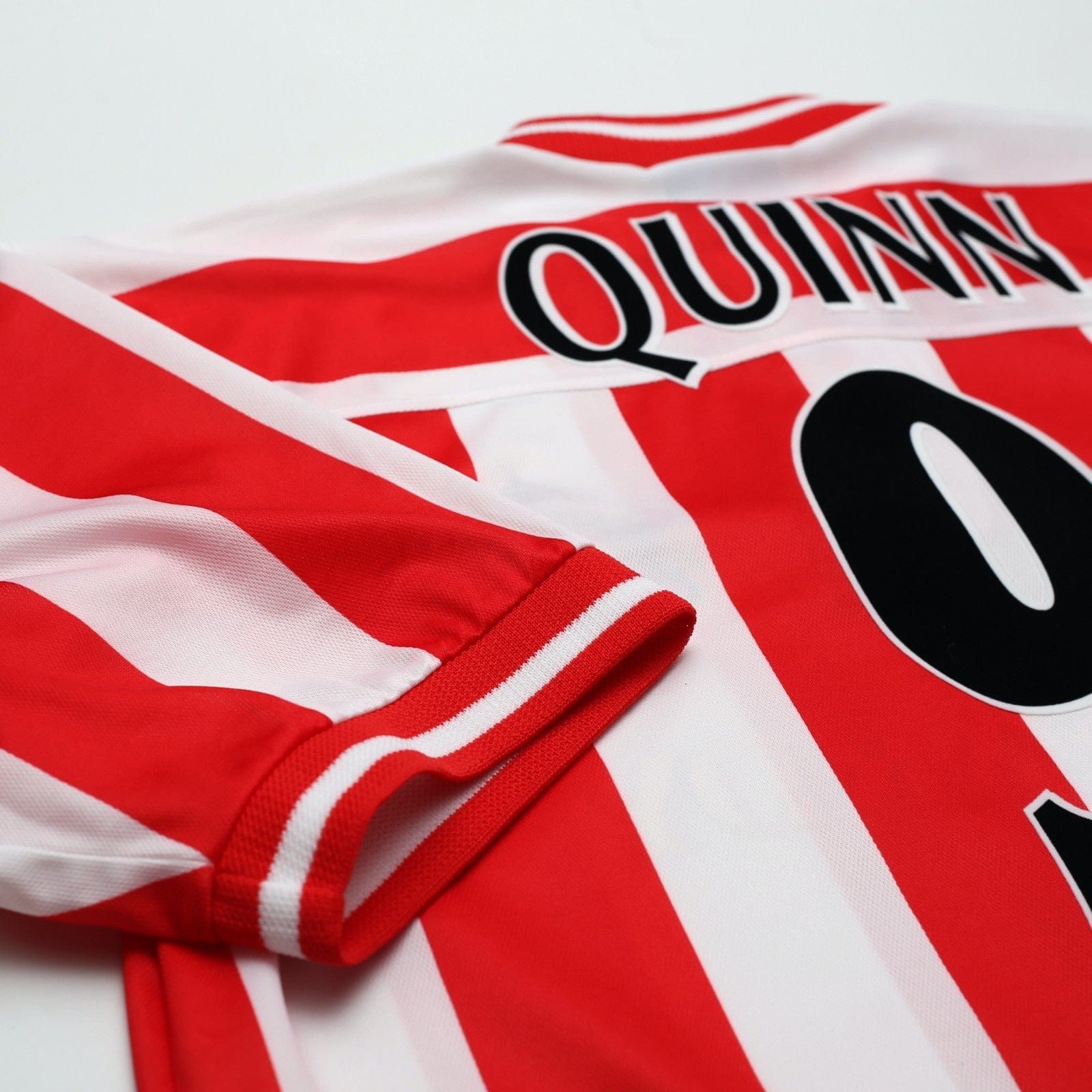 1999/00 Quinn #9 Sunderland Vintage Asics Home Football Shirt (L)