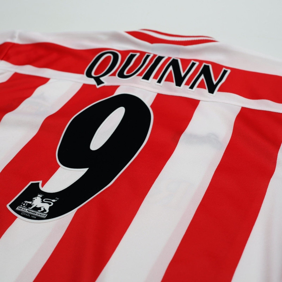 1999/00 Quinn #9 Sunderland Vintage Asics Home Football Shirt (L)