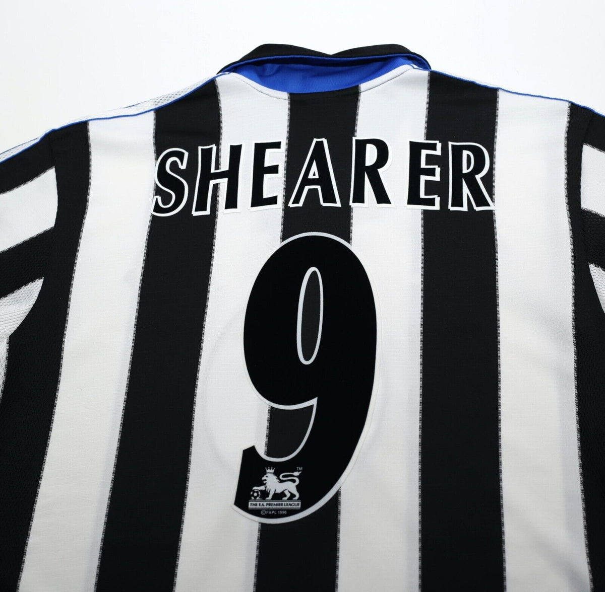 1999/00 SHEARER #9 Newcastle United Vintage adidas Football Shirt (S)