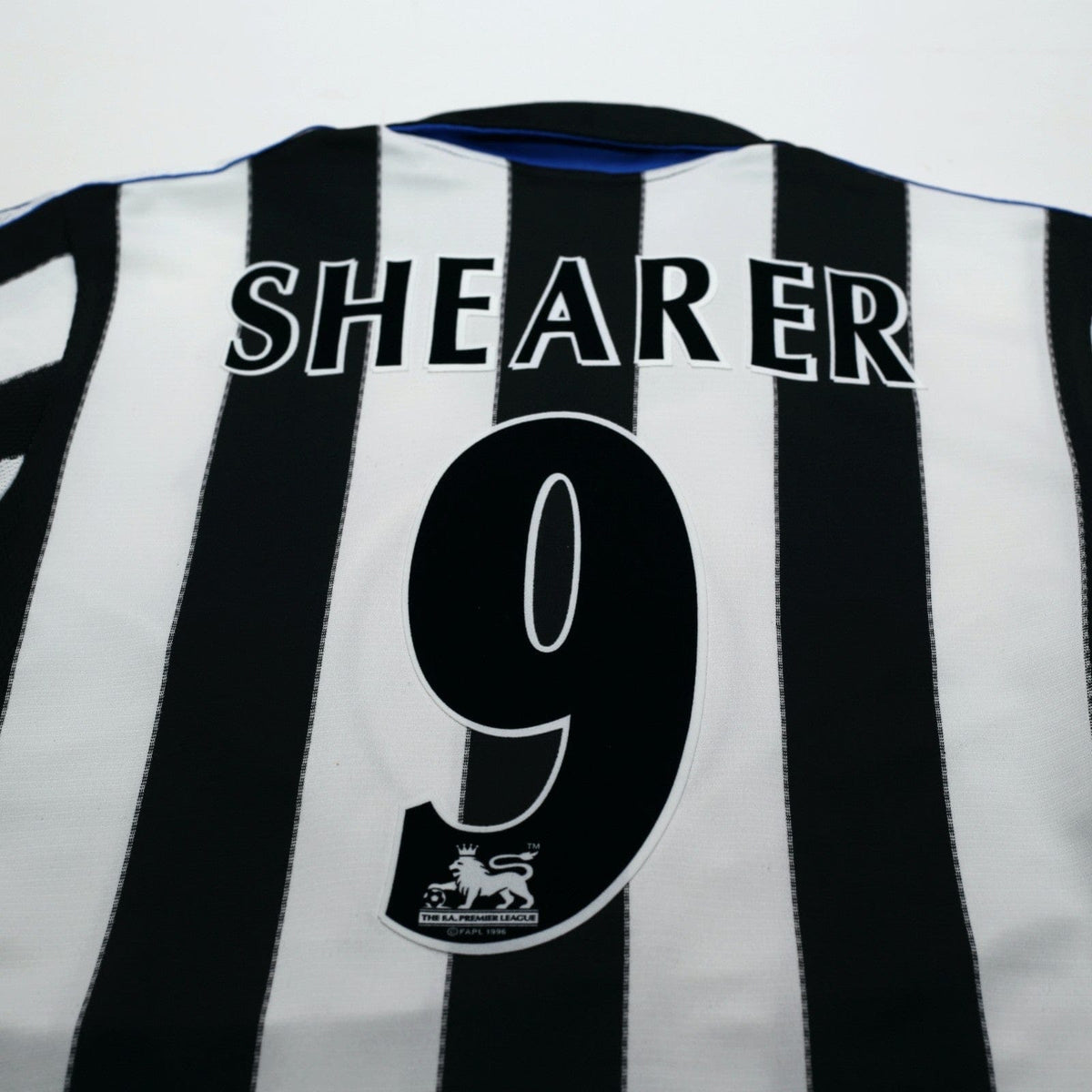 1999/00 Shearer #9 Newcastle United Vintage adidas Home Football Shirt (S)
