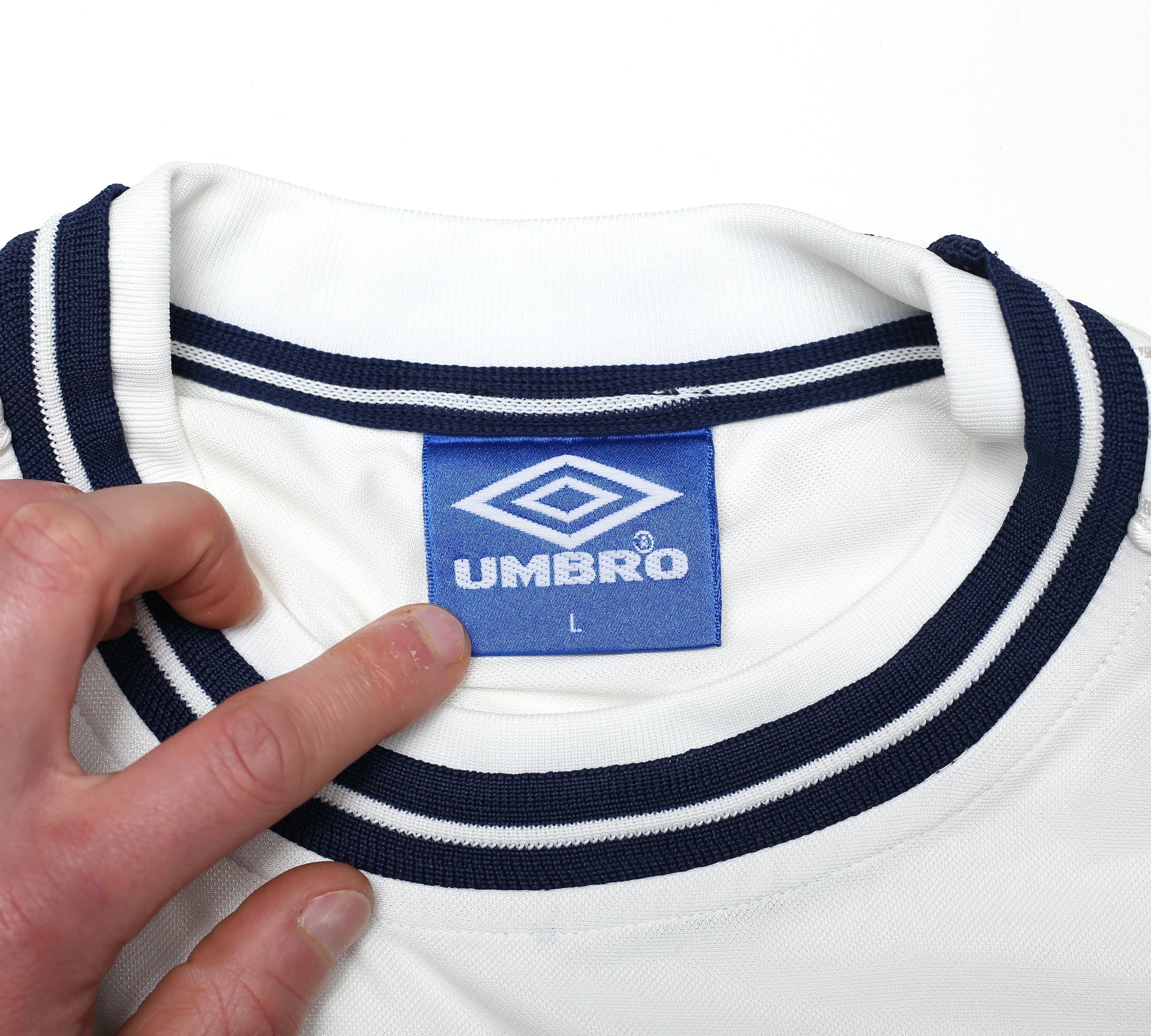 1999/01 #2 ENGLAND Vintage Umbro Long Sleeve Home Football Shirt (L) Euro 2000