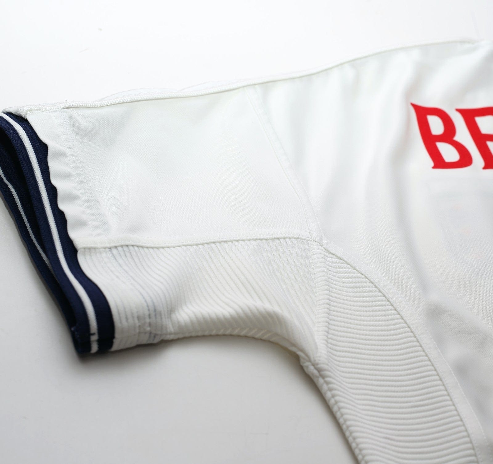 1999/01 BECKHAM #7 England Vintage Umbro Home Football Shirt (M) Euro 2000