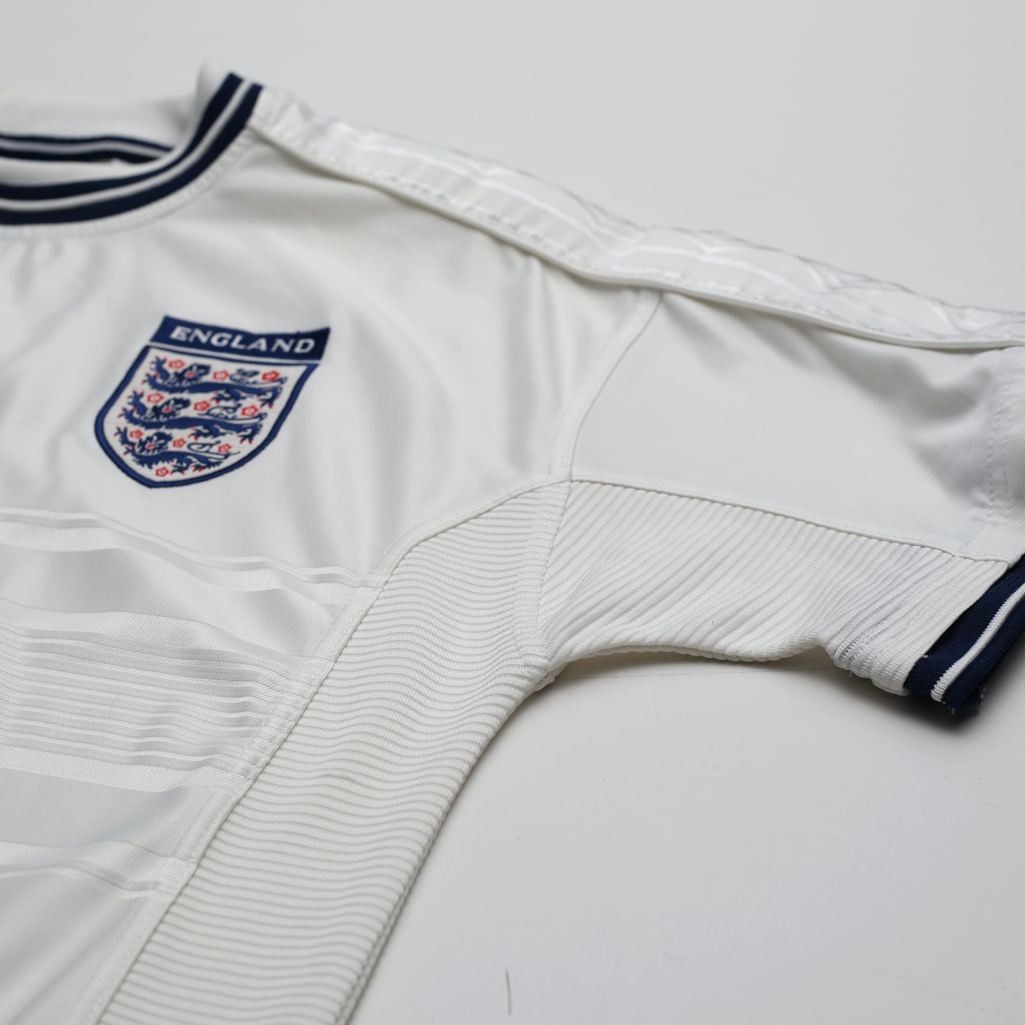 1999/01 England Vintage Umbro Home Football Shirt (L) Euro 2000