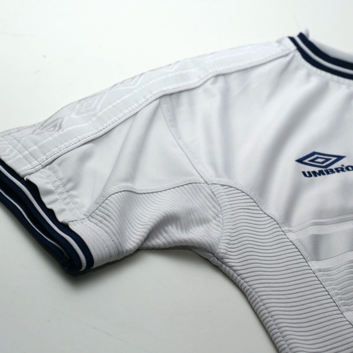 1999/01 England Vintage Umbro Home Football Shirt (M) Euro 2000