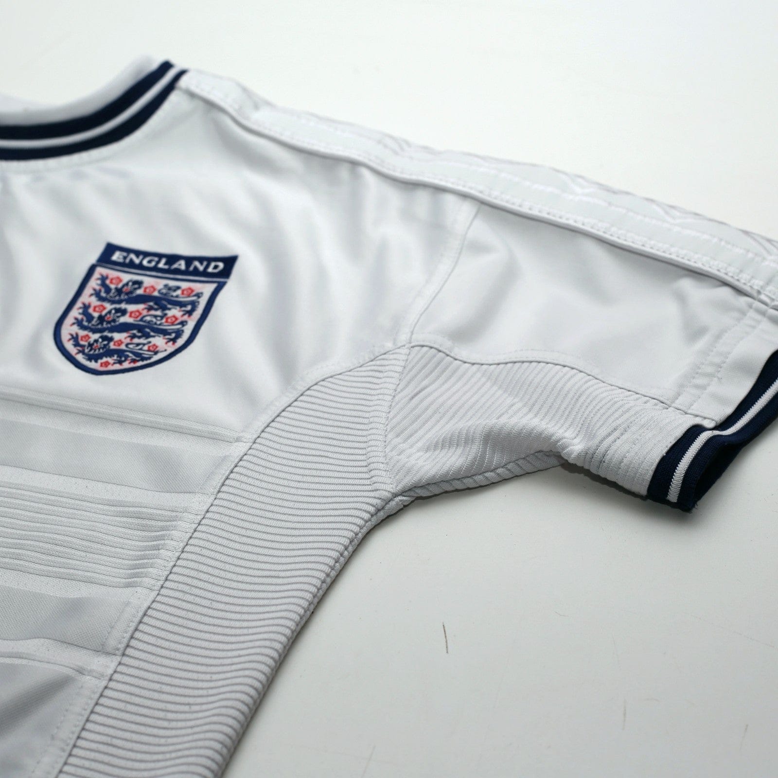 1999/01 England Vintage Umbro Home Football Shirt (M) Euro 2000