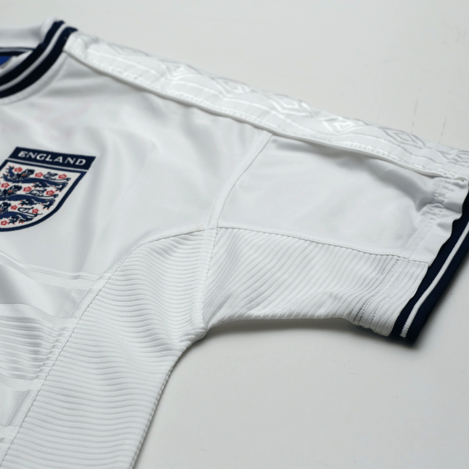 1999/01 Scholes #8 England Vintage Umbro Home Football Shirt (L) Euro 2000