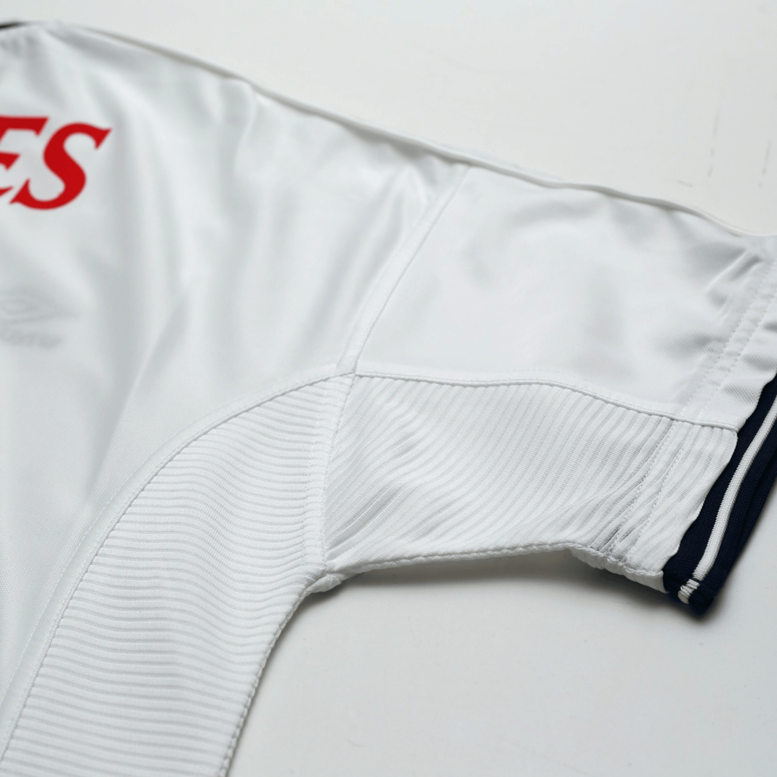 1999/01 Scholes #8 England Vintage Umbro Home Football Shirt (L) Euro 2000