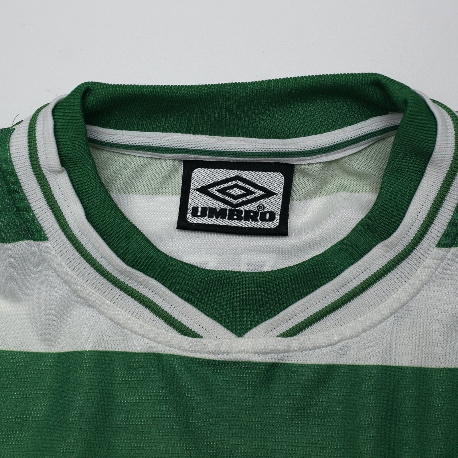 1999/01 Viduka #36 Celtic Vintage Umbro Home Football Shirt (M)