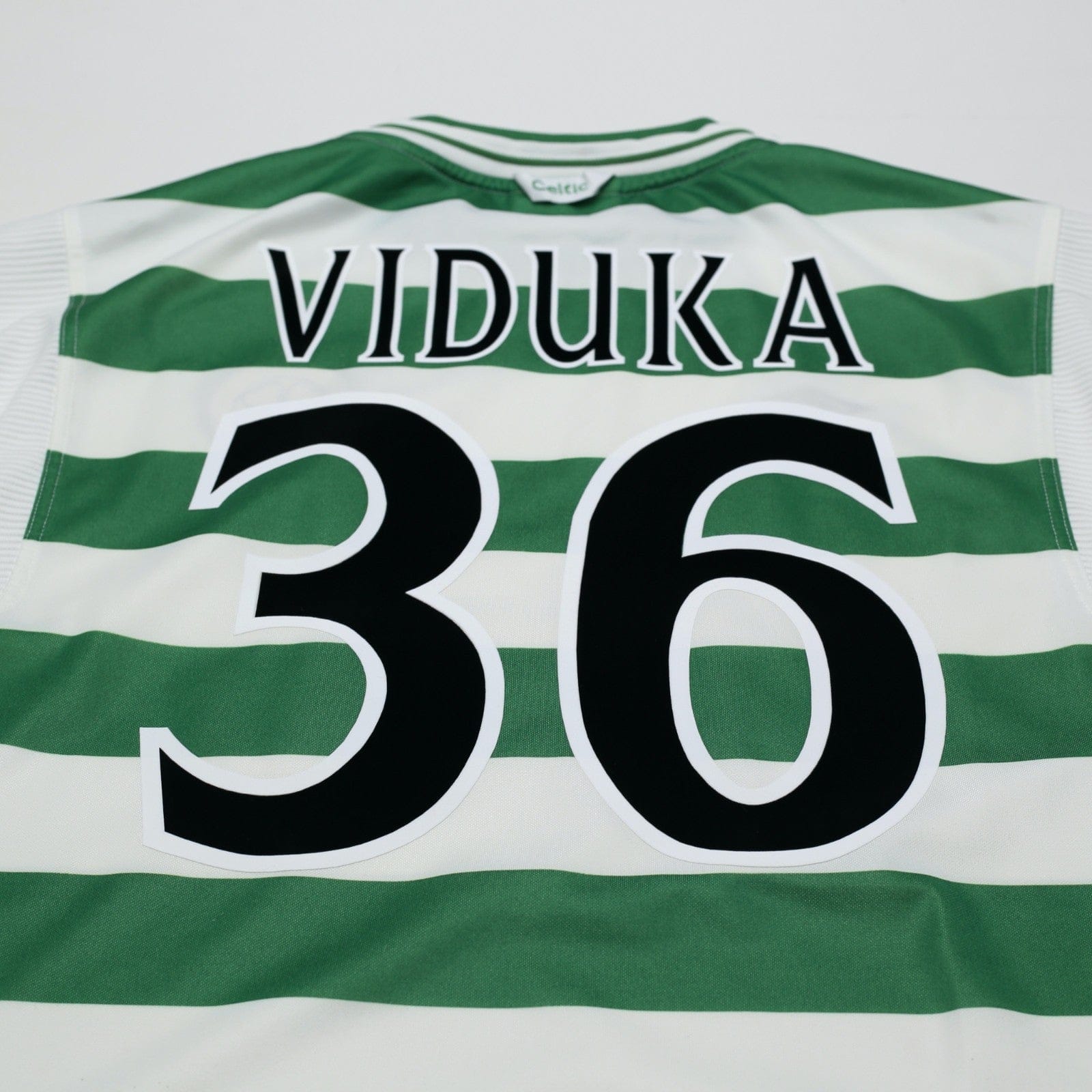 1999/01 Viduka #36 Celtic Vintage Umbro Home Football Shirt (M)