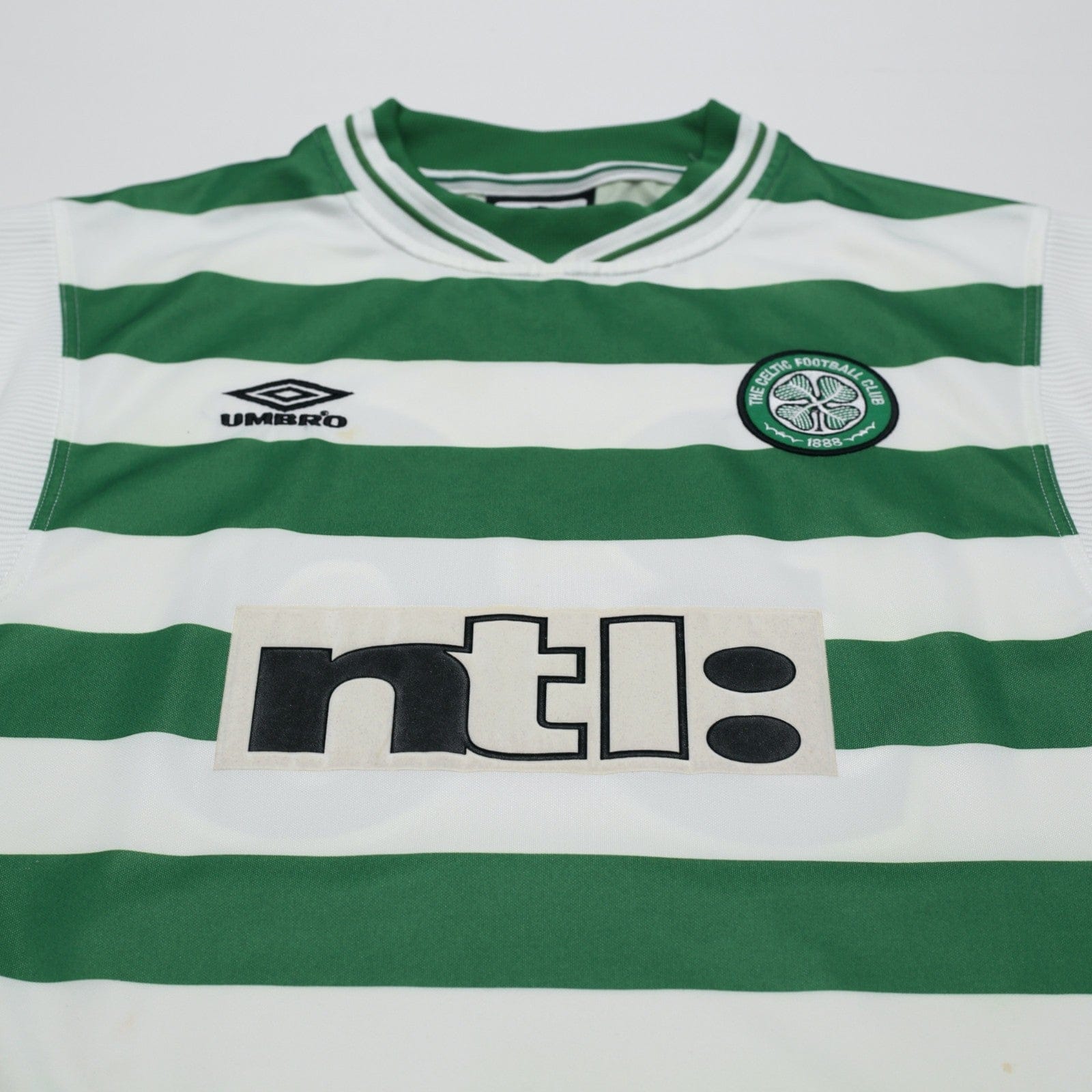 1999/01 Viduka #36 Celtic Vintage Umbro Home Football Shirt (M)