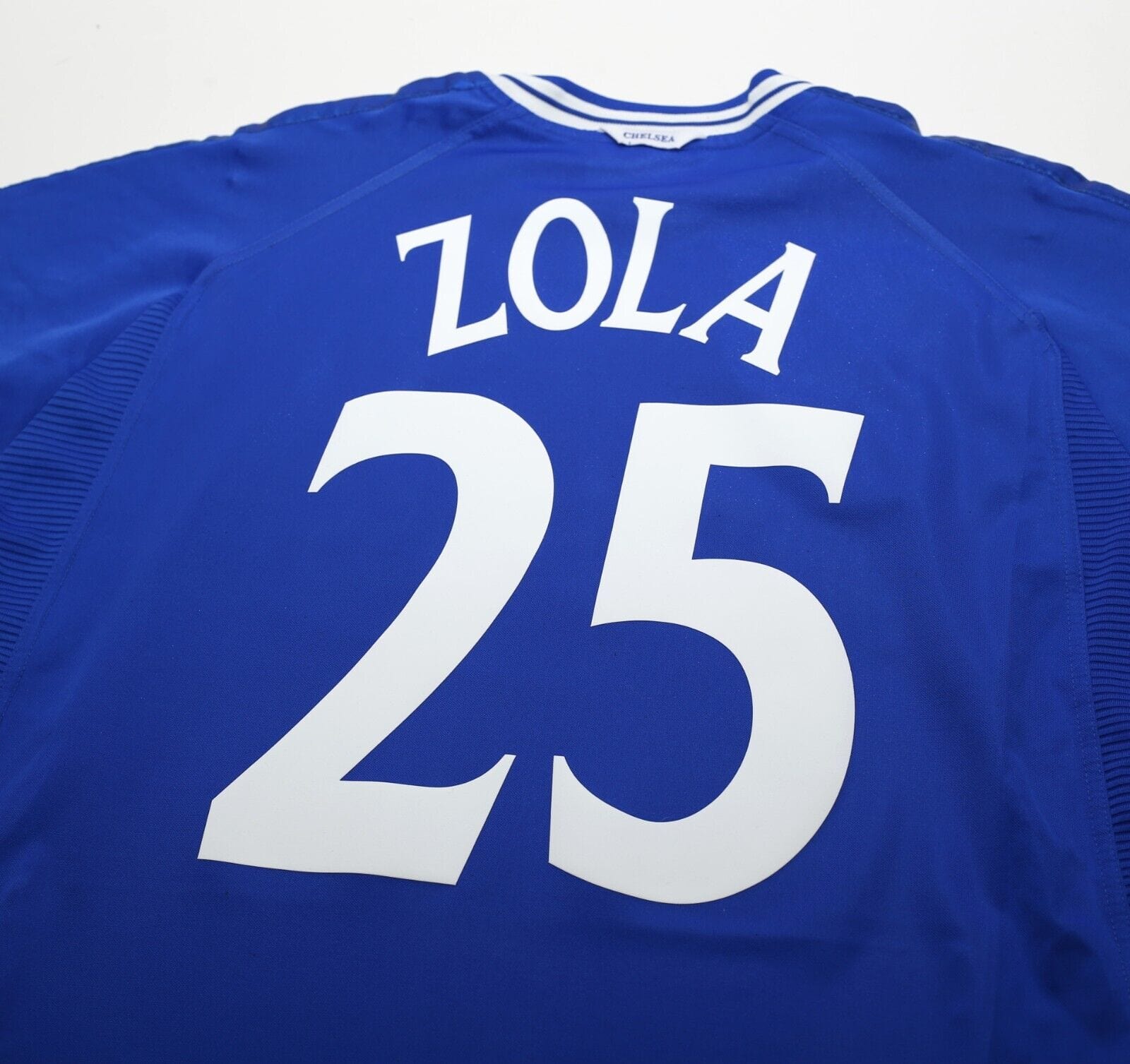 1999/01 ZOLA #25 Chelsea Vintage Umbro Home Football Shirt (M)