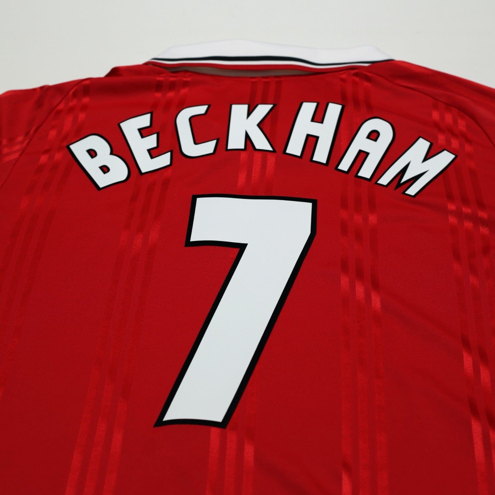 1999 Beckham #7 Manchester United adidas Icons L/S Treble Football Shirt (L/XL)