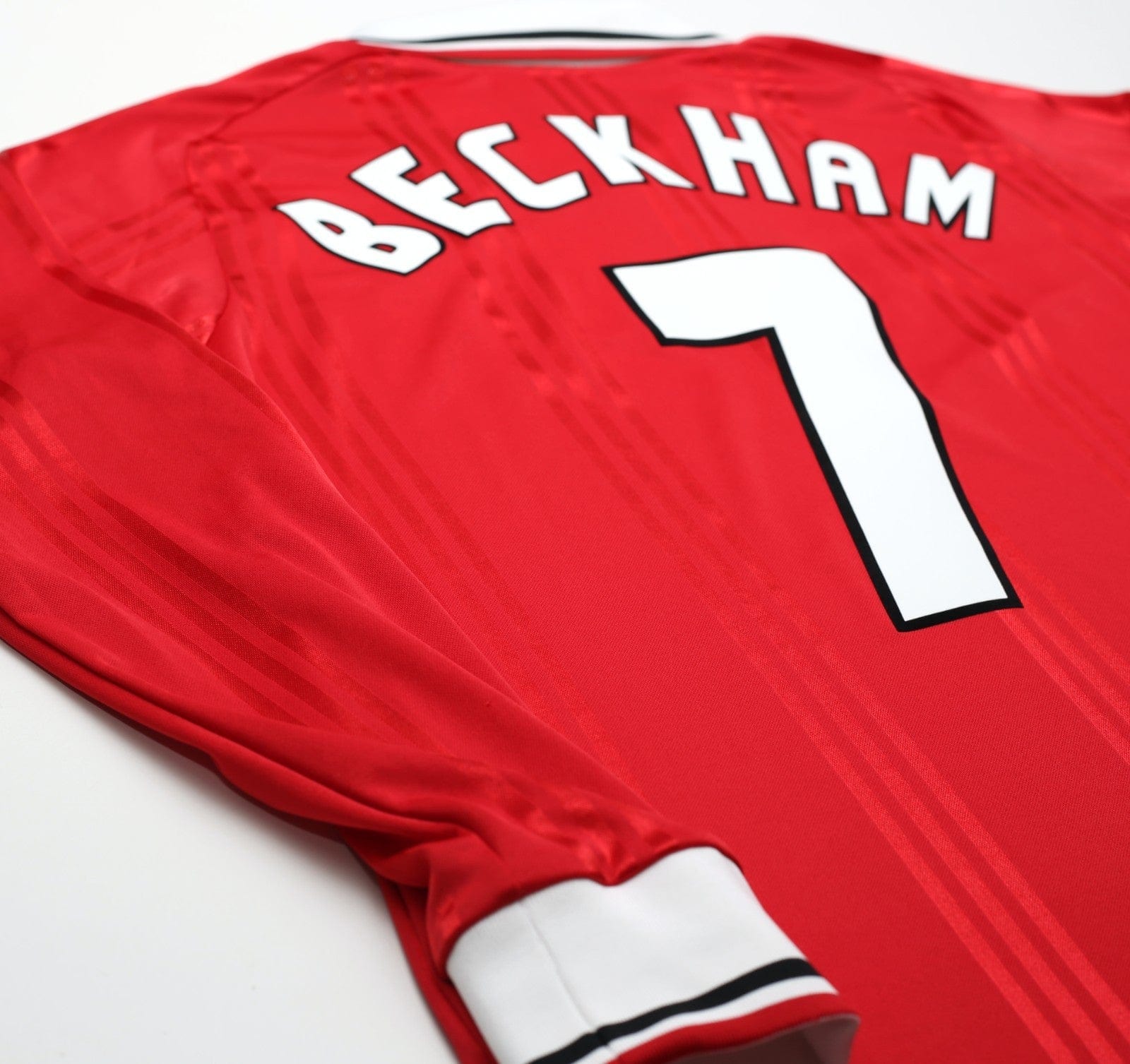 1999 BECKHAM #7 Manchester United adidas Icons L/S Treble Football Shirt (S/M)
