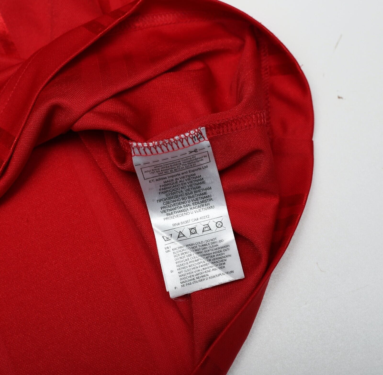 1999 BECKHAM #7 Manchester United adidas Icons LS Treble Football Shirt (XL)