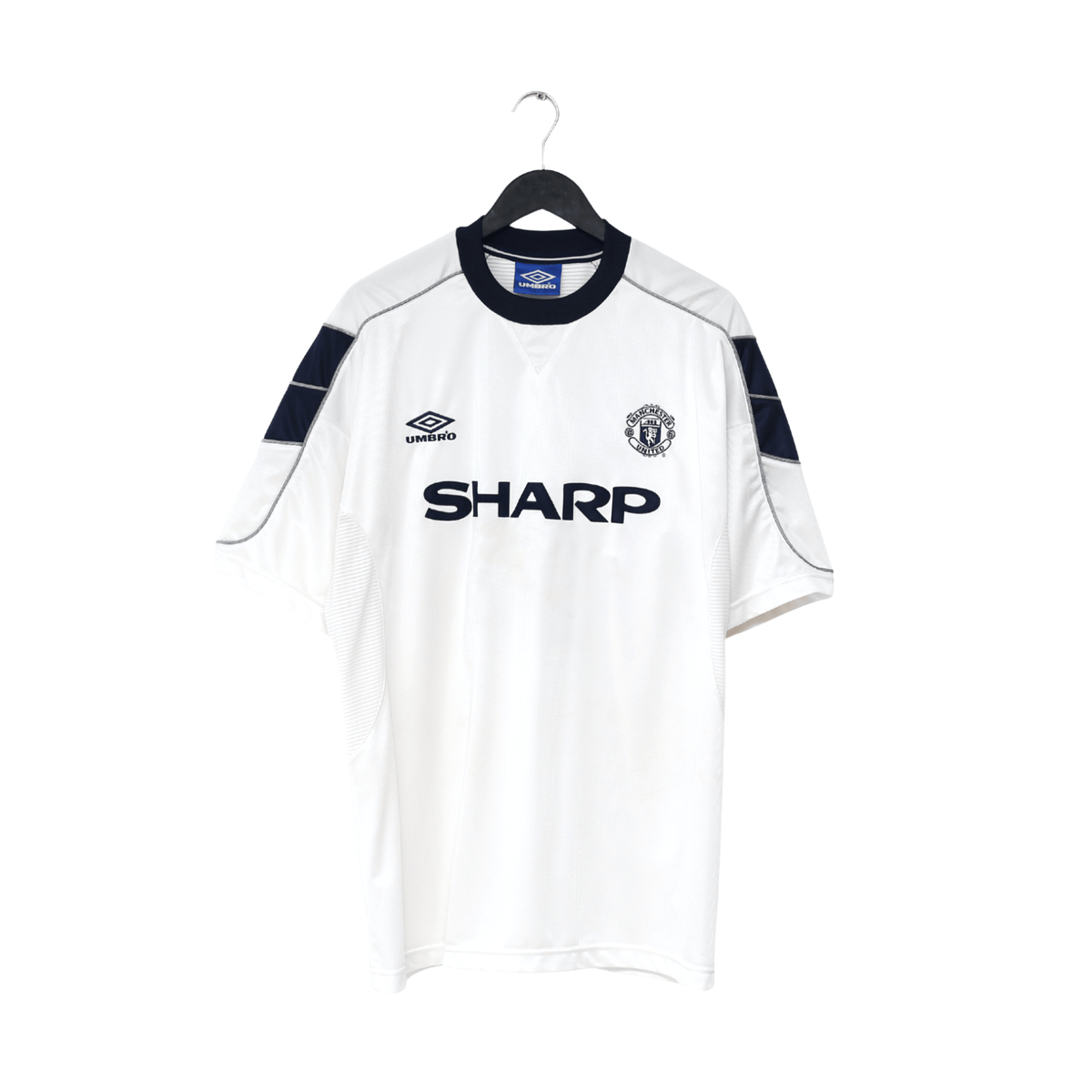 2000/01 Keane #16 Manchester United Umbro away football shirt in white with navy trim