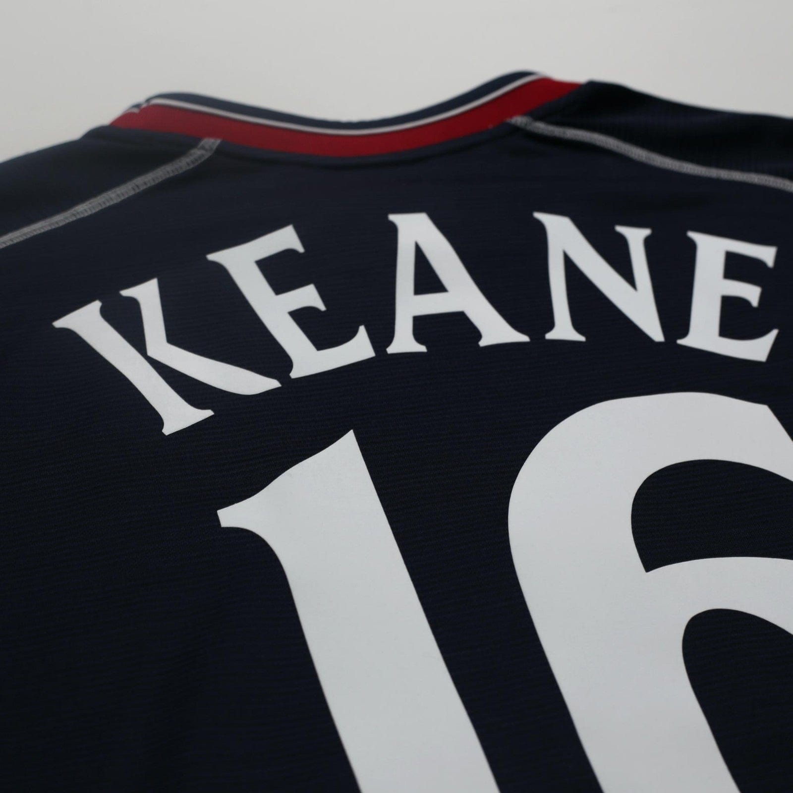 2000/01 Keane #16 Manchester United Vintage Umbro Third Football Shirt (L)