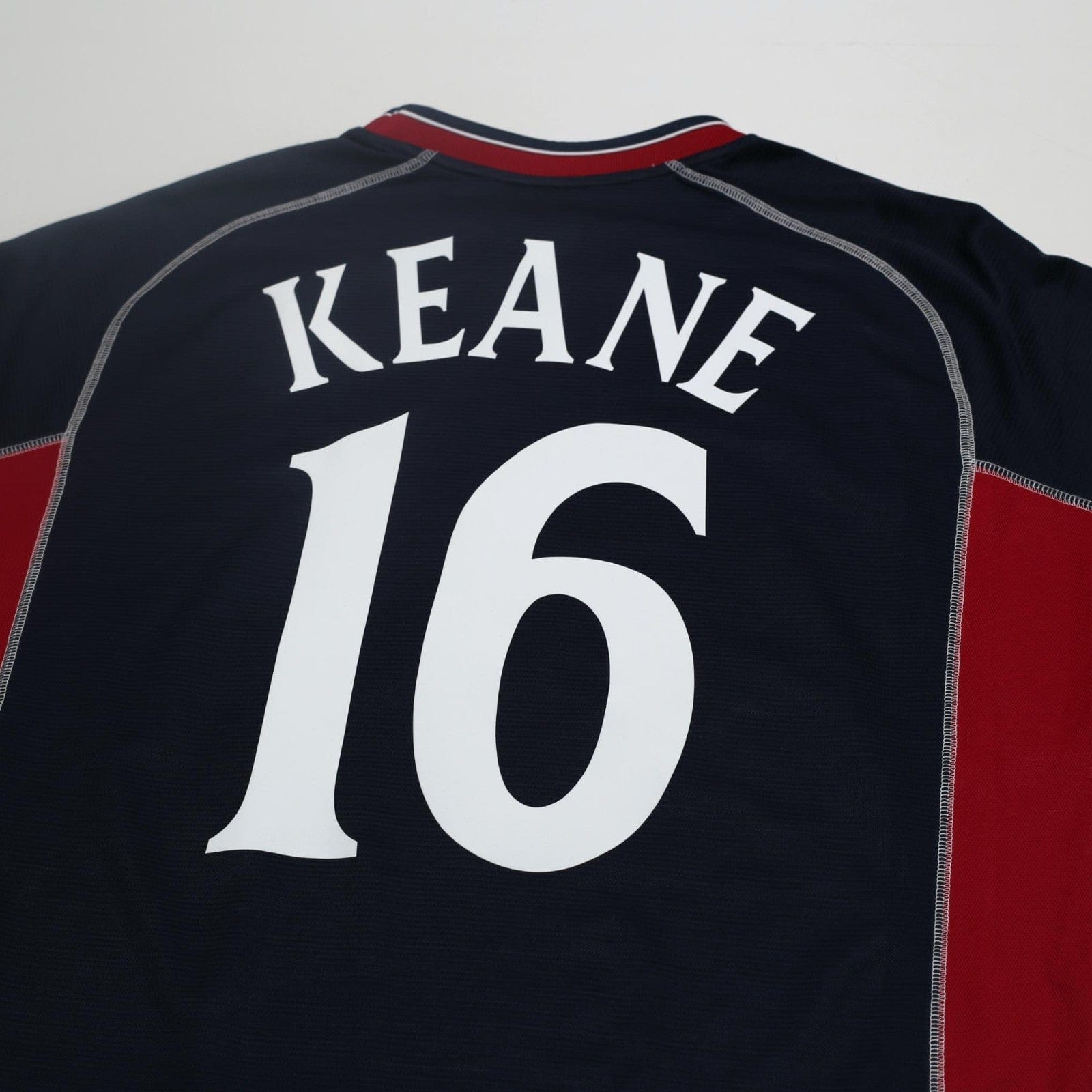 2000/01 Keane #16 Manchester United Vintage Umbro Third Football Shirt (L)