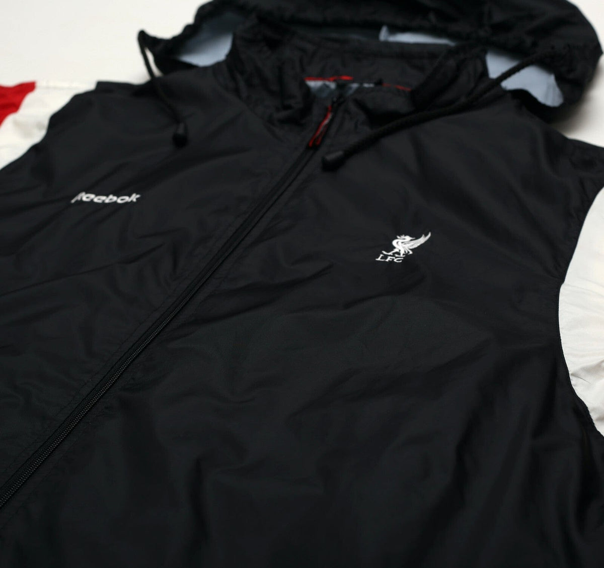 2000/01 LIVERPOOL Vintage Reebok Hooded Football Rain Coat Jacket (XL)