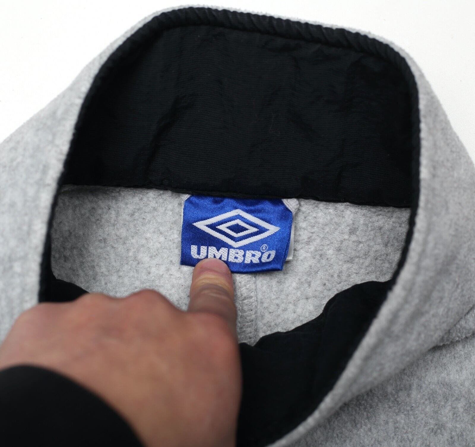 2000/01 MANCHESTER UNITED Vintage Umbro 1/4 Zip Fleece (L)