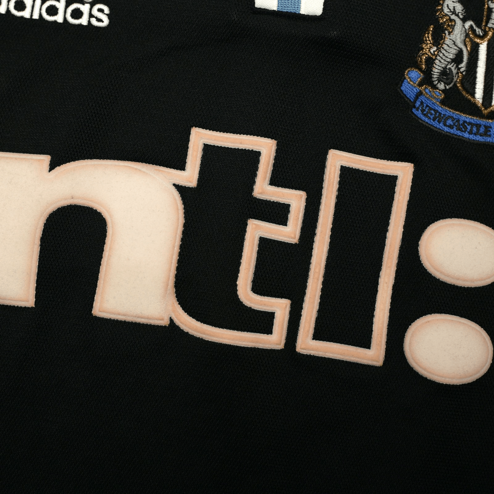 2000/01 Shearer #9 Newcastle United Vintage adidas Away Football Shirt (XL)