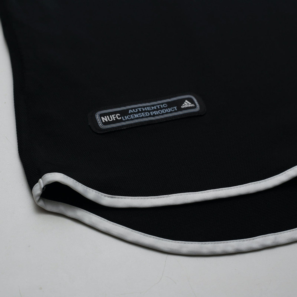 2000/01 Shearer #9 Newcastle United Vintage adidas Away Football Shirt (XL)