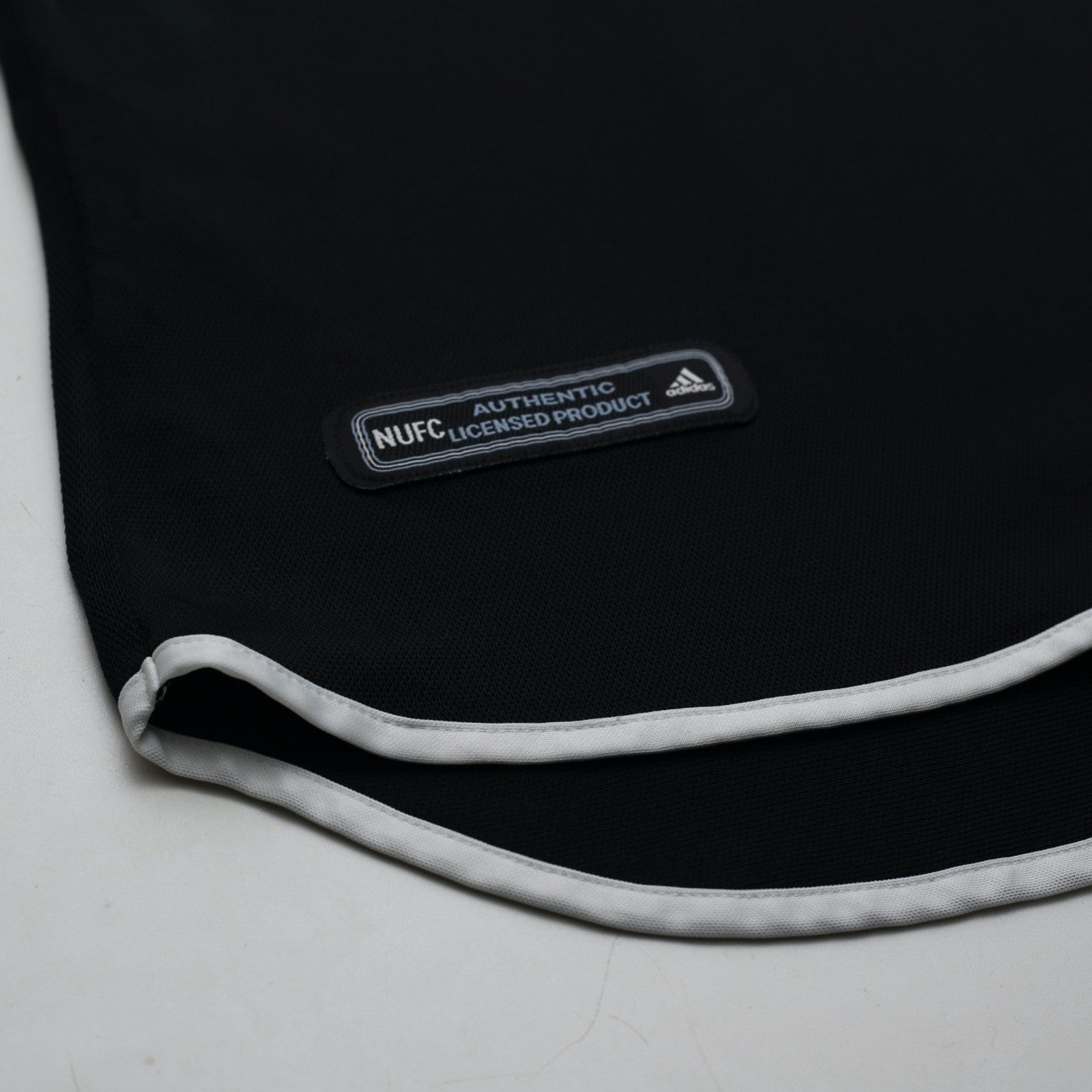 2000/01 Shearer #9 Newcastle United Vintage adidas Away Football Shirt (XL)