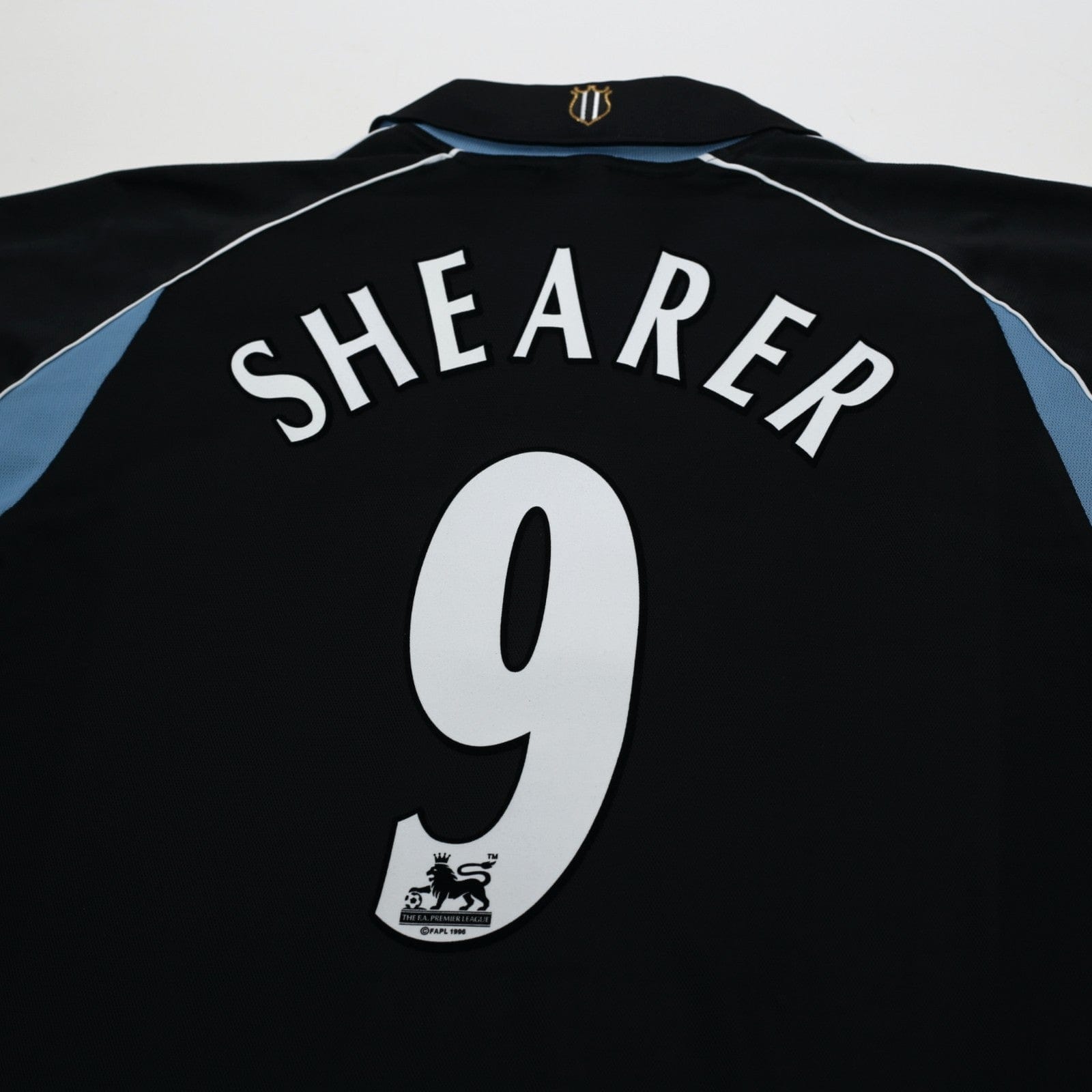 2000/01 Shearer #9 Newcastle United Vintage adidas Away Football