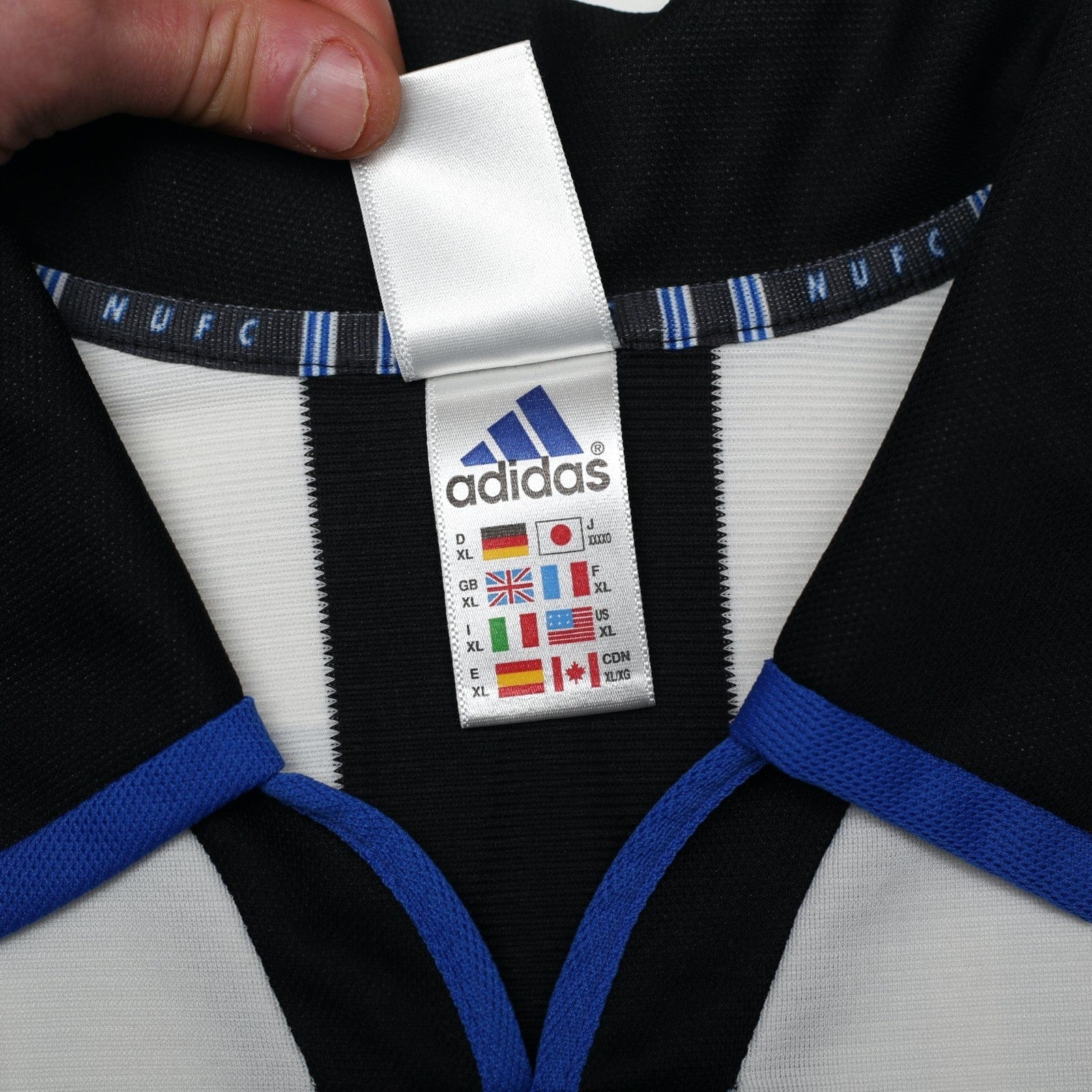 2000/01 Shearer #9 Newcastle United Vintage adidas Home Football Shirt (XL)