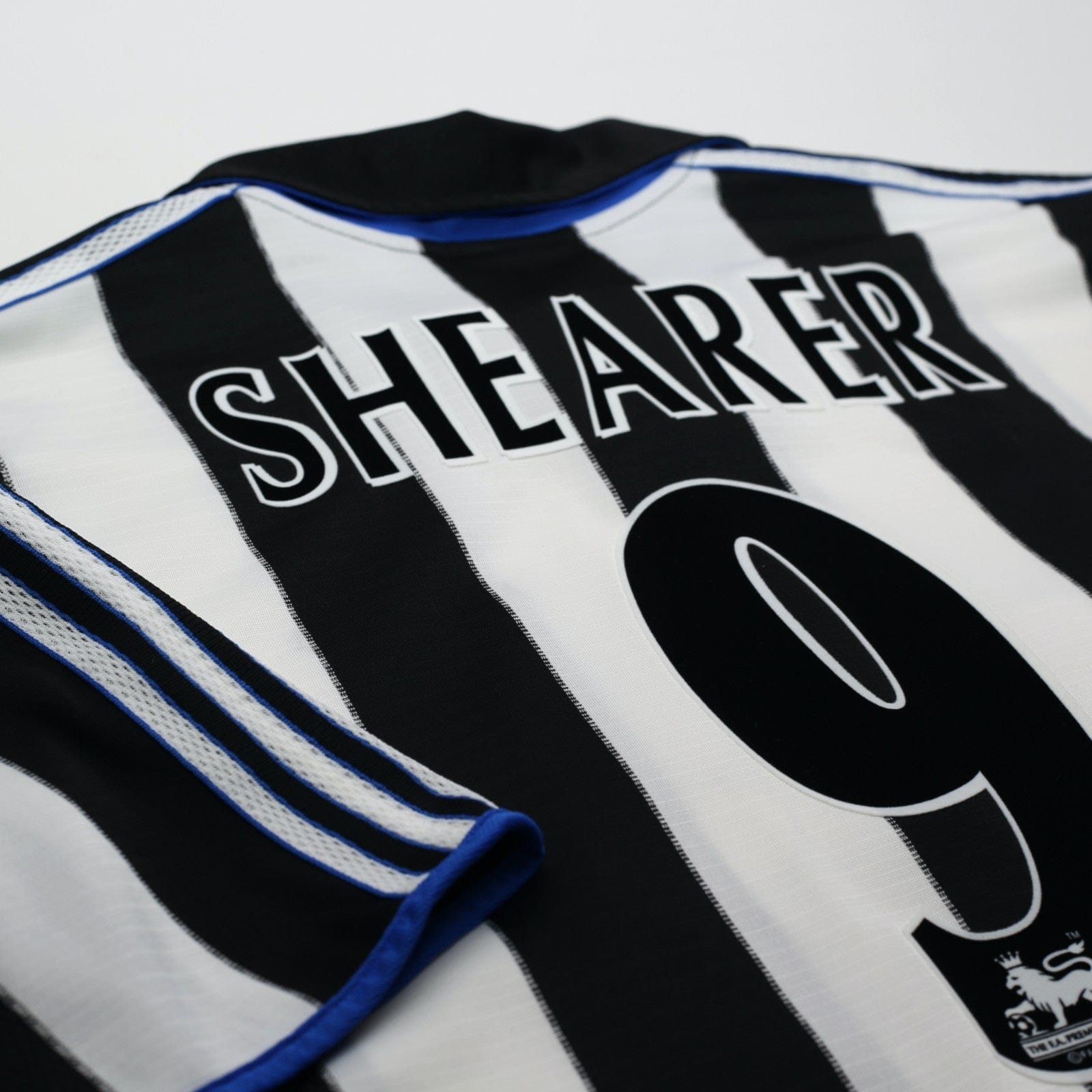 2000/01 Shearer #9 Newcastle United Vintage adidas Home Football Shirt (XL)