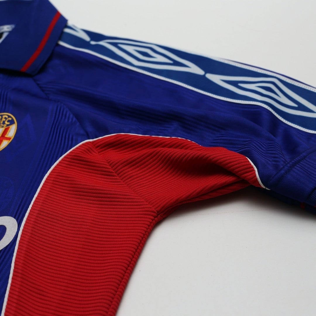 2000/01 Signori #10 Bologna Vintage Umbro Home Football Shirt (M)