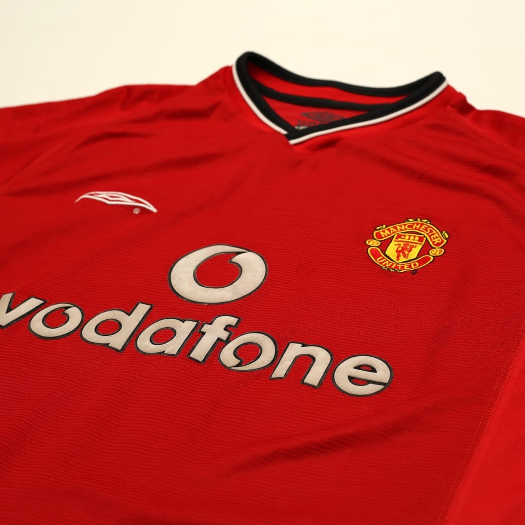 2000/02 Beckham #7 Manchester United Vintage Umbro Home Football Shirt (L)