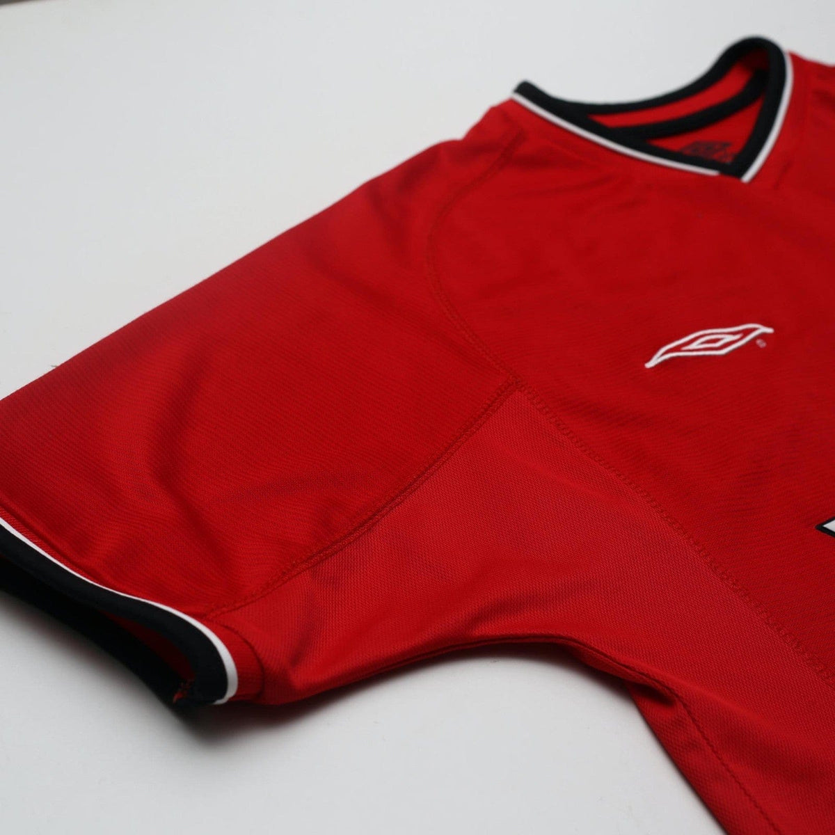 2000/02 Beckham #7 Manchester United Vintage Umbro Home Football Shirt (M)