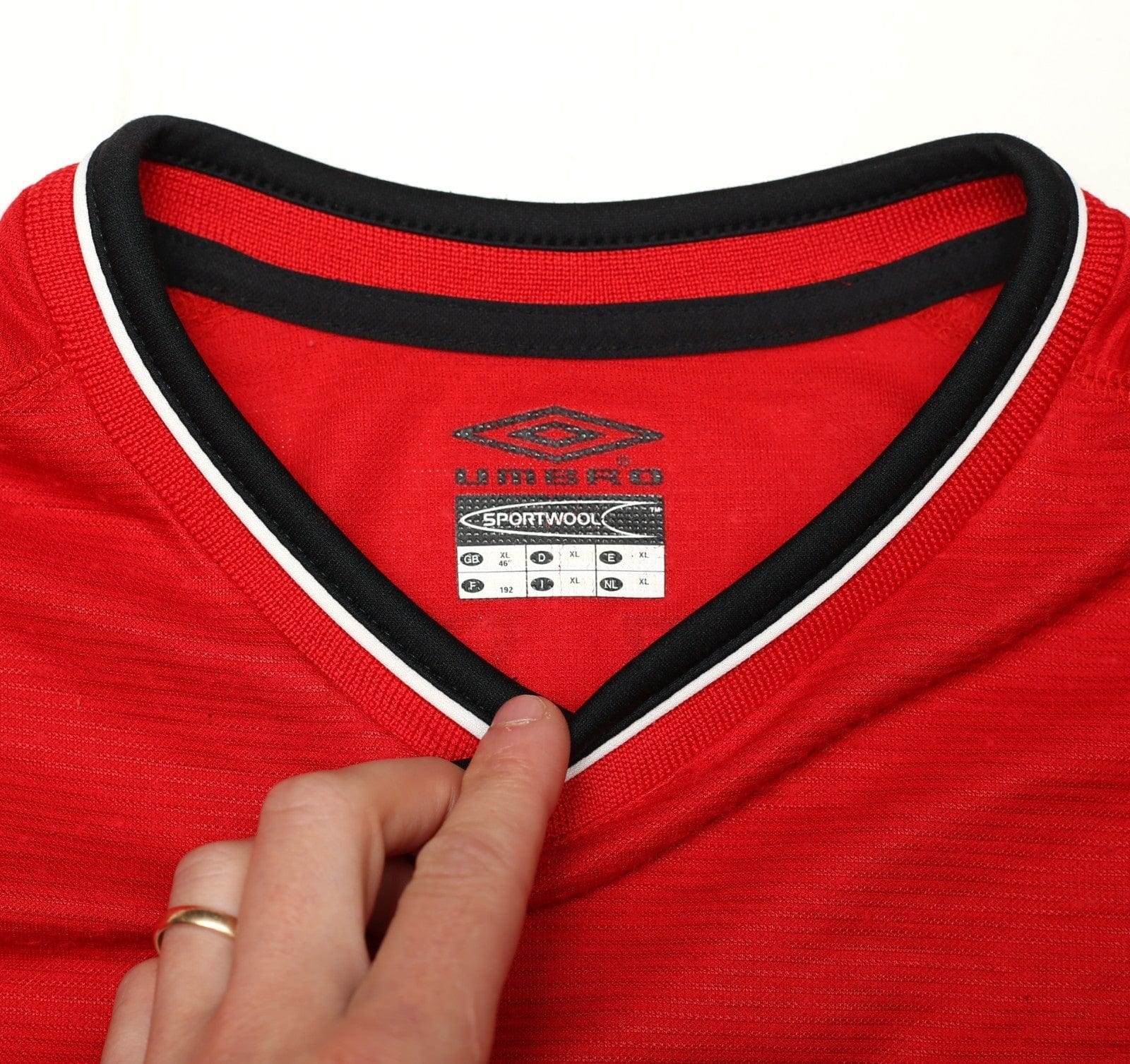 2000/02 BECKHAM #7 Manchester United Vintage Umbro Home Shirt (XL)